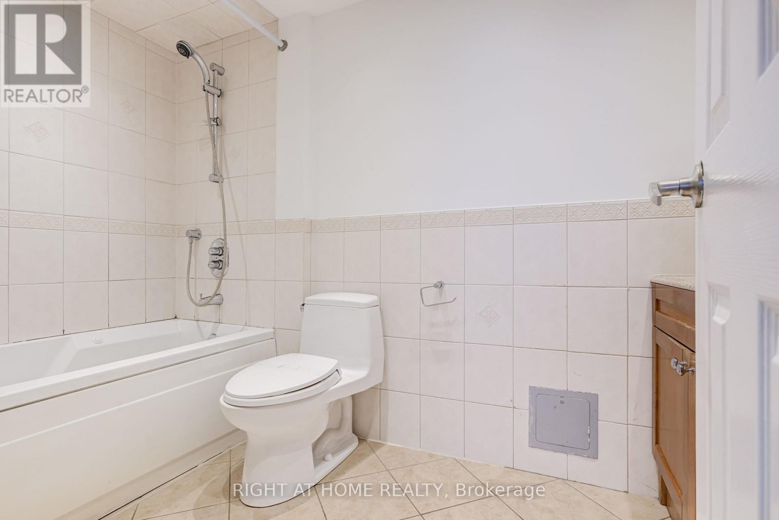 802 - 551 The West Mall, Toronto, Ontario  M9C 1G7 - Photo 22 - W12812778