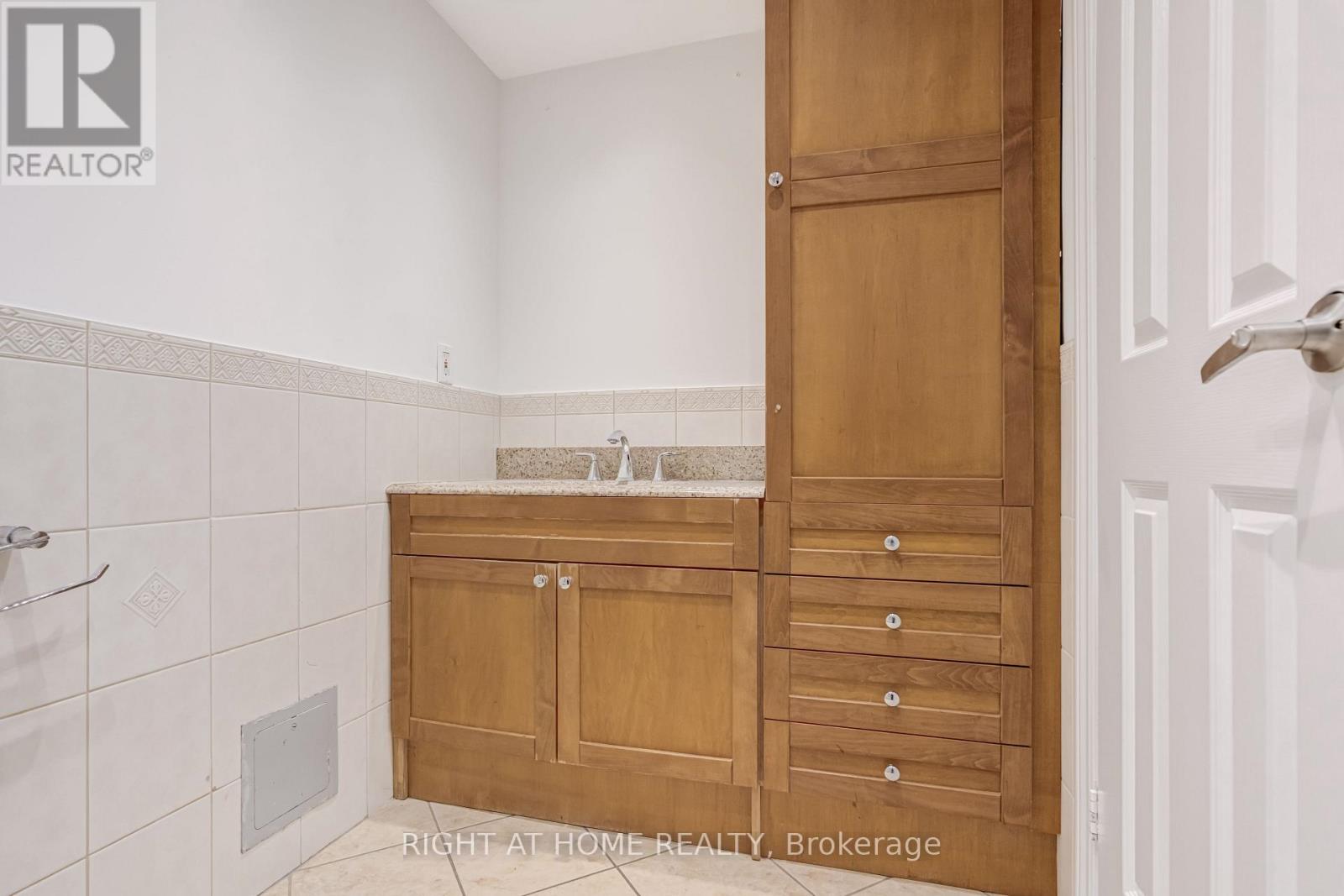 802 - 551 The West Mall, Toronto, Ontario  M9C 1G7 - Photo 23 - W12812778