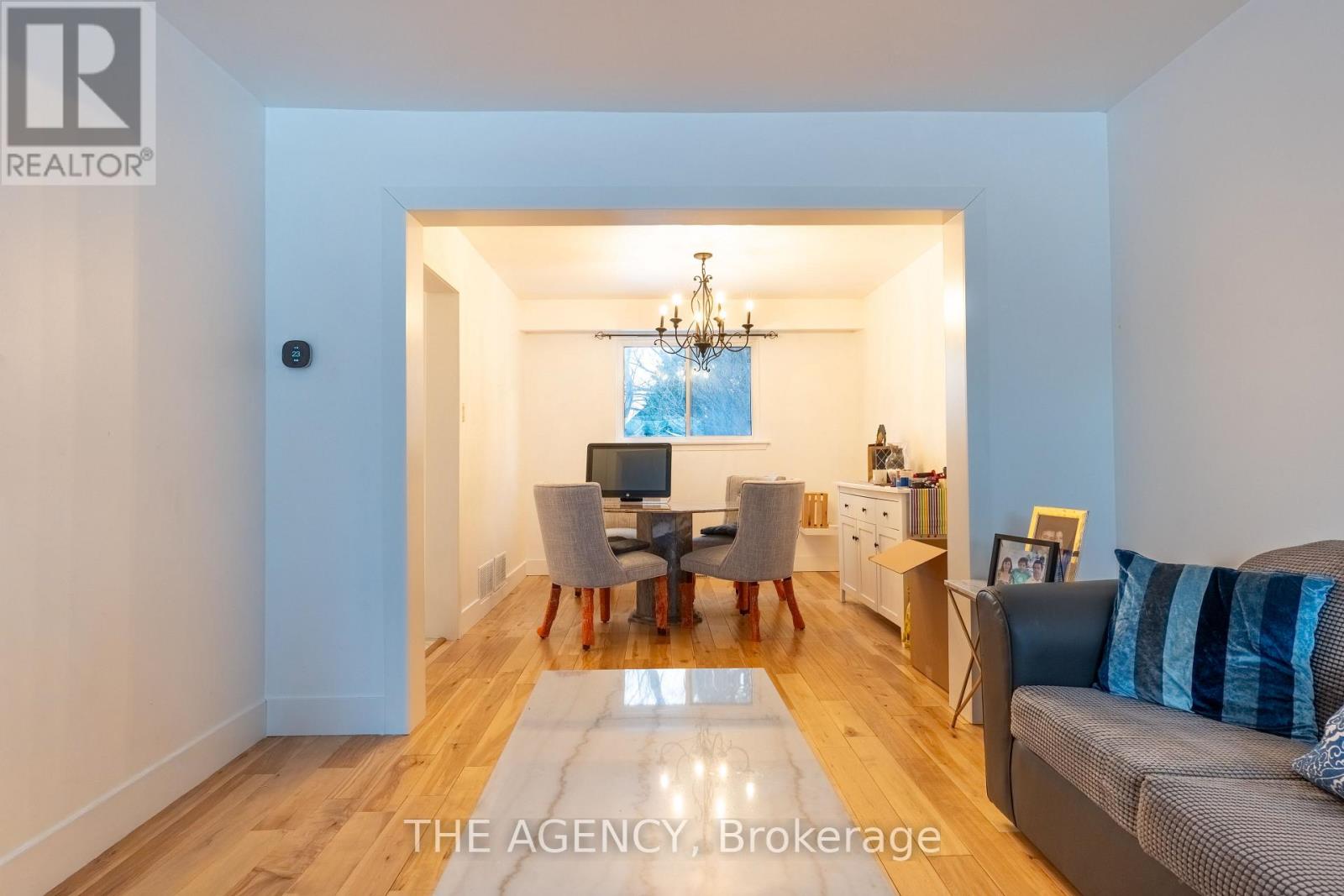 65 Cloverdale Drive, Brampton, Ontario  L6T 2T5 - Photo 19 - W12812782