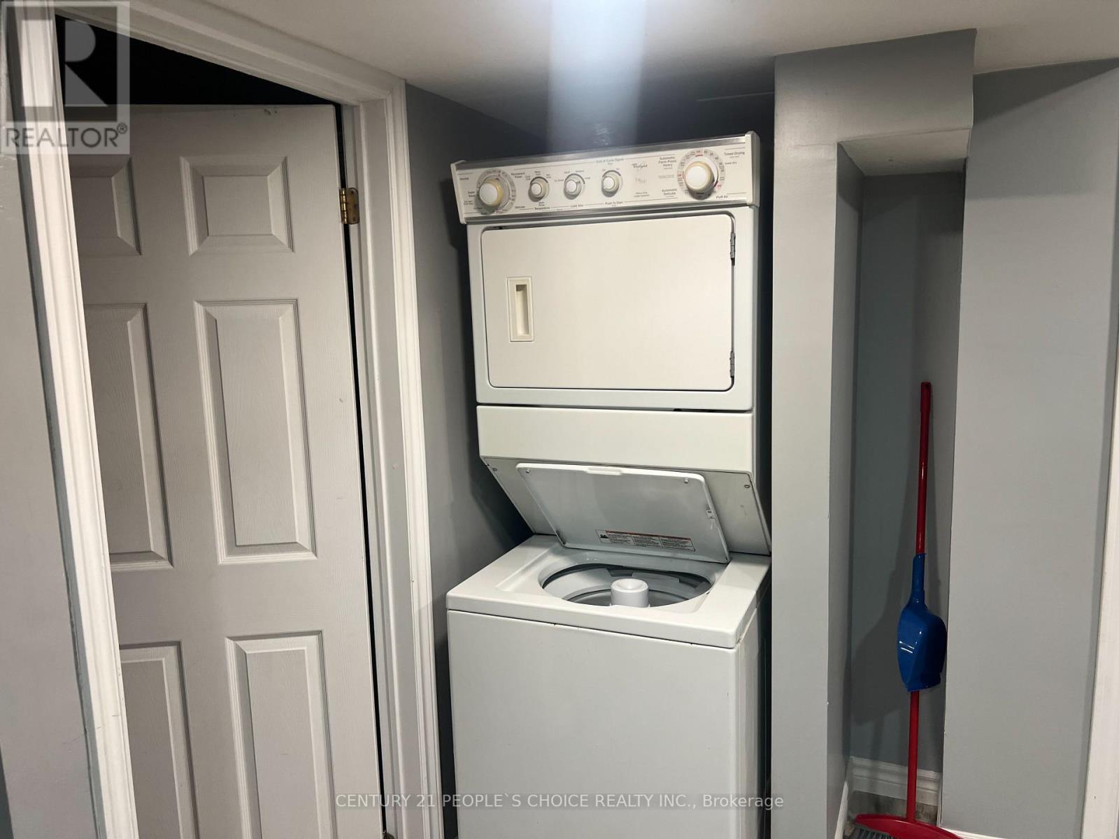 Bsmnt - 80 Atkins Circle, Brampton, Ontario  L6X 4B4 - Photo 10 - W12812792