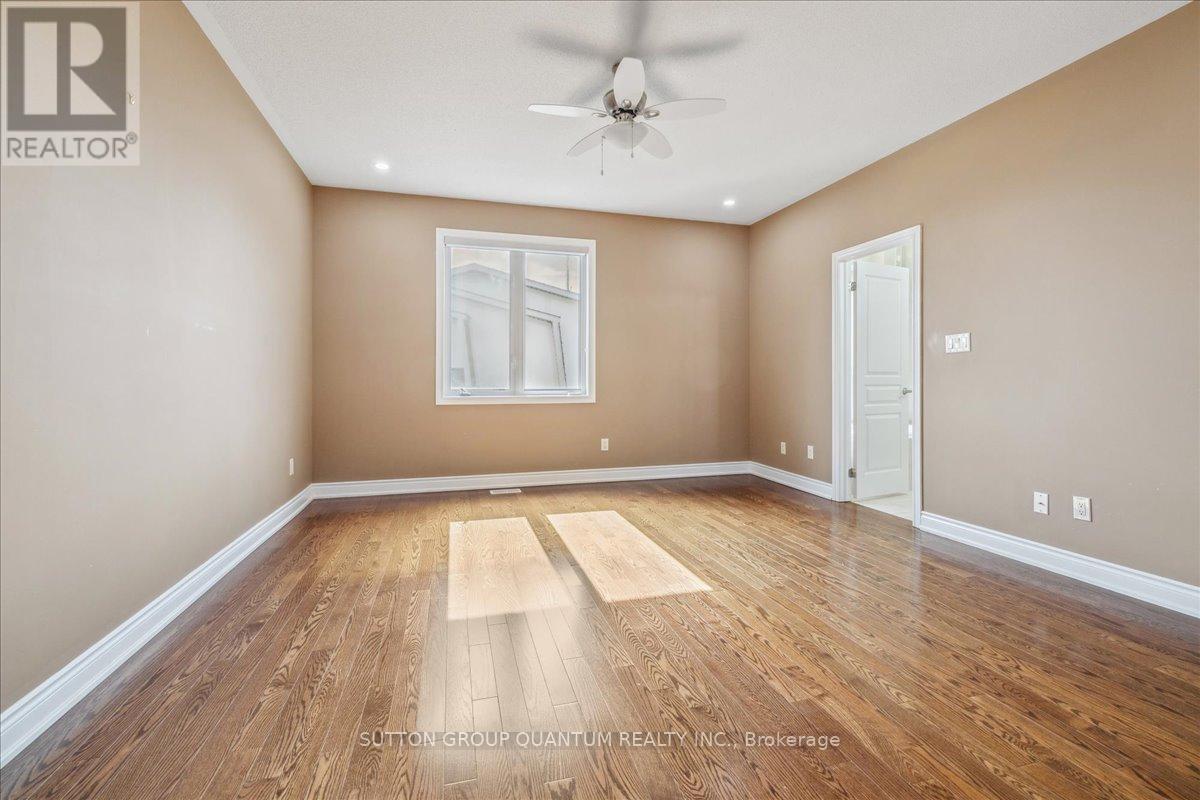 32 Harborn Road, Mississauga, Ontario  L5B 1A4 - Photo 22 - W12812832