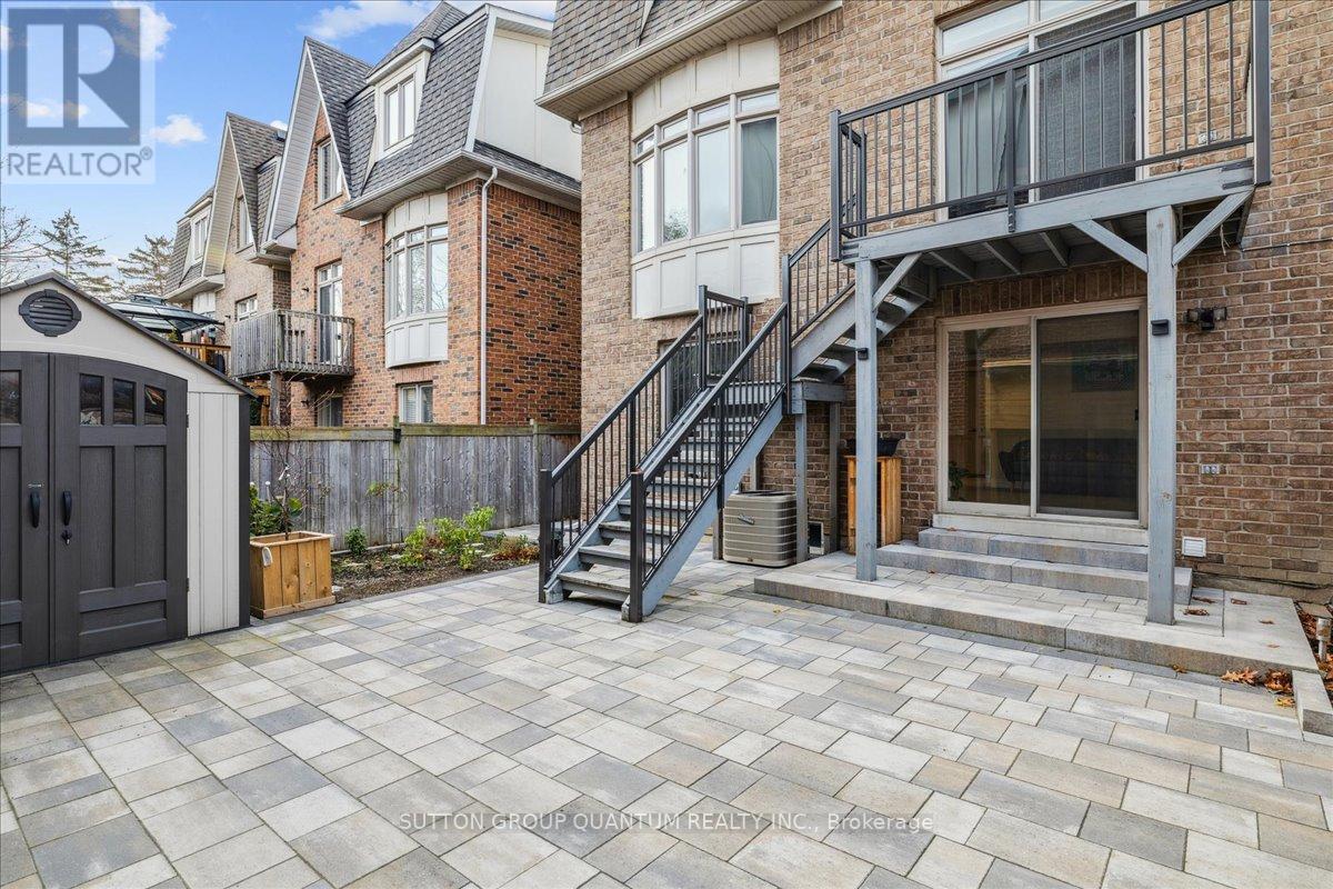 32 Harborn Road, Mississauga, Ontario  L5B 1A4 - Photo 48 - W12812832