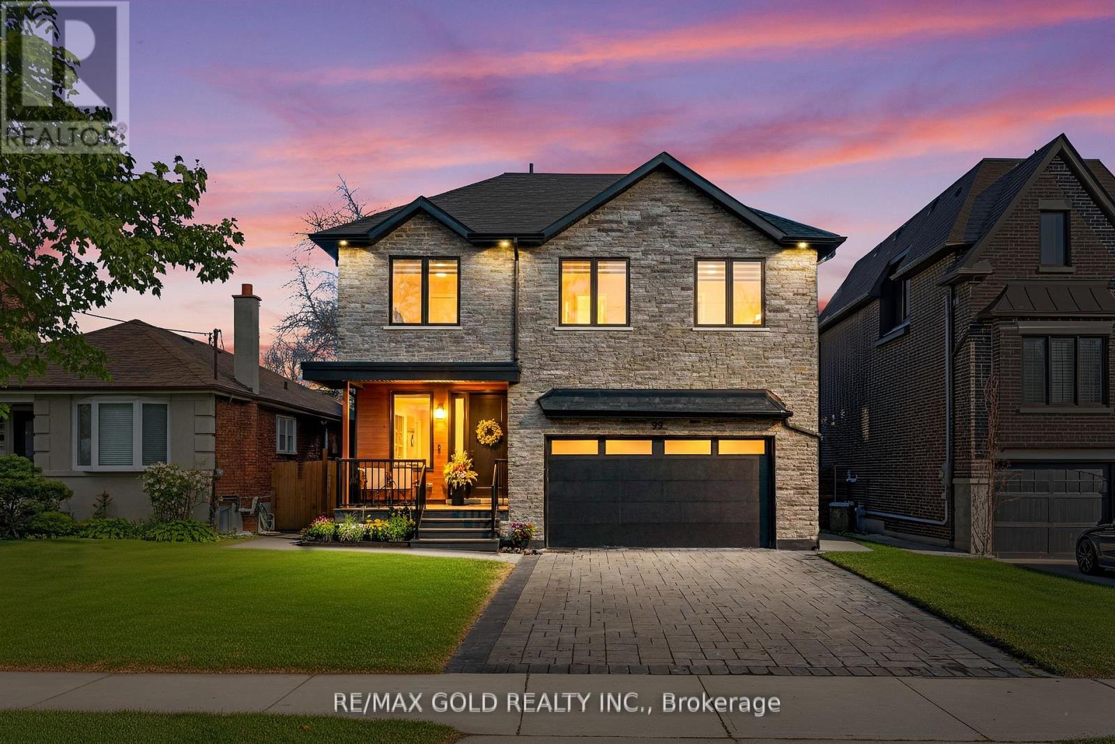 99 TWENTY SEVENTH STREET, Toronto, Ontario