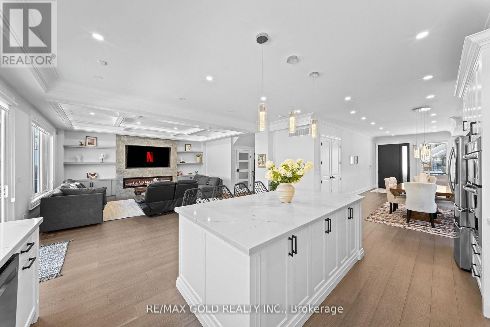 99 Twenty Seventh Street, Toronto, Ontario  M8W 2X6 - Photo 16 - W12812840