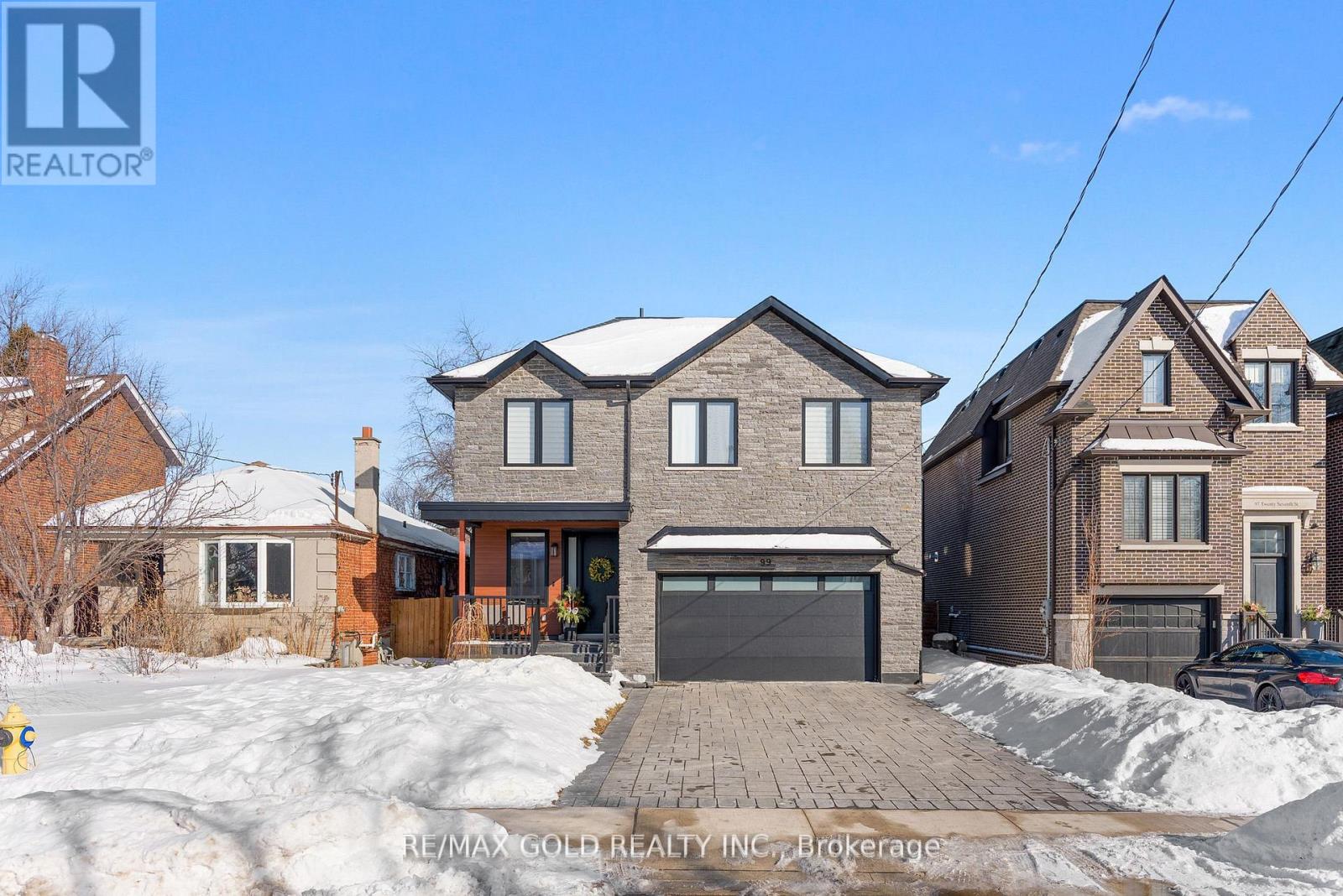 99 Twenty Seventh Street, Toronto, Ontario  M8W 2X6 - Photo 2 - W12812840