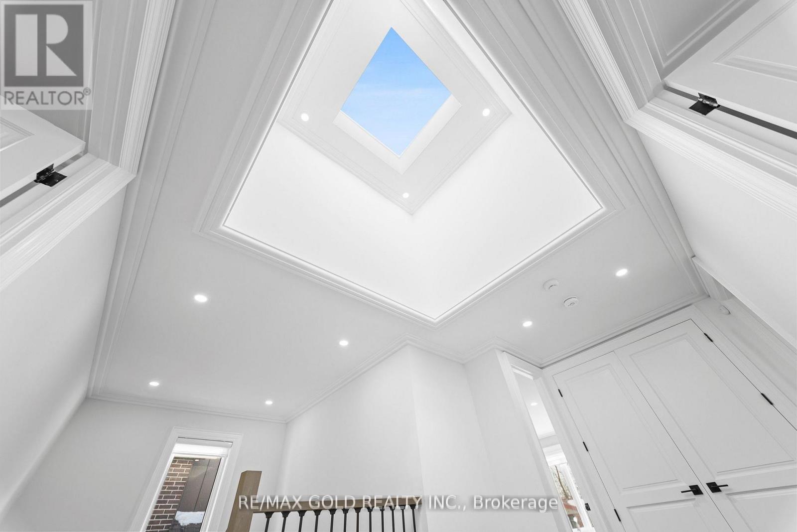 99 Twenty Seventh Street, Toronto, Ontario  M8W 2X6 - Photo 29 - W12812840