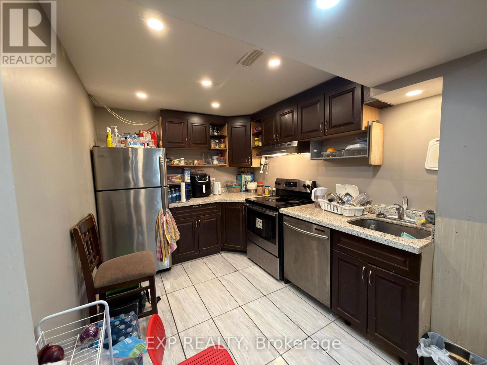 #bsmnt - 31 Denali Crescent, Brampton, Ontario  L6P 3X1 - Photo 3 - W12812848