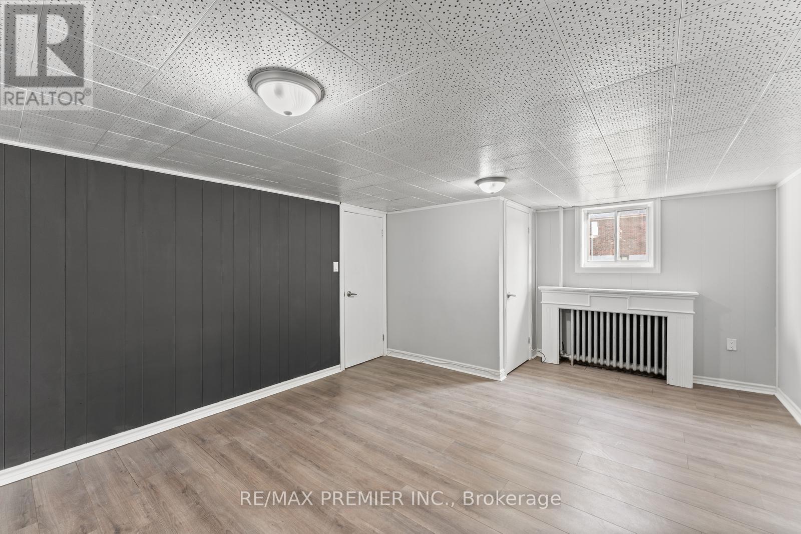 1013 Briar Hill Avenue, Toronto, Ontario  M6B 1M6 - Photo 26 - W12812856