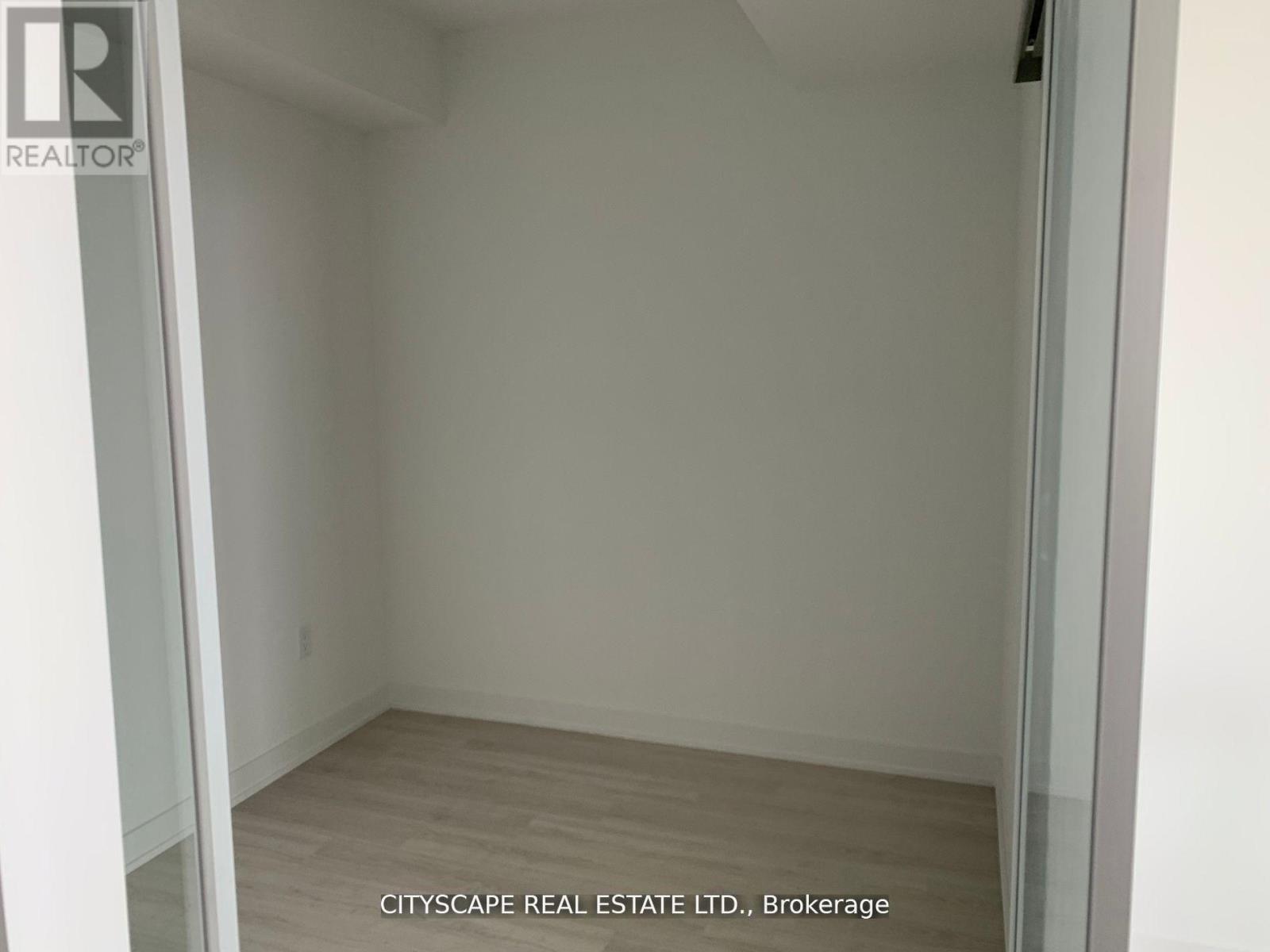 1507 - 3883 Quartz Road, Mississauga, Ontario  L5B 0M4 - Photo 5 - W12812946