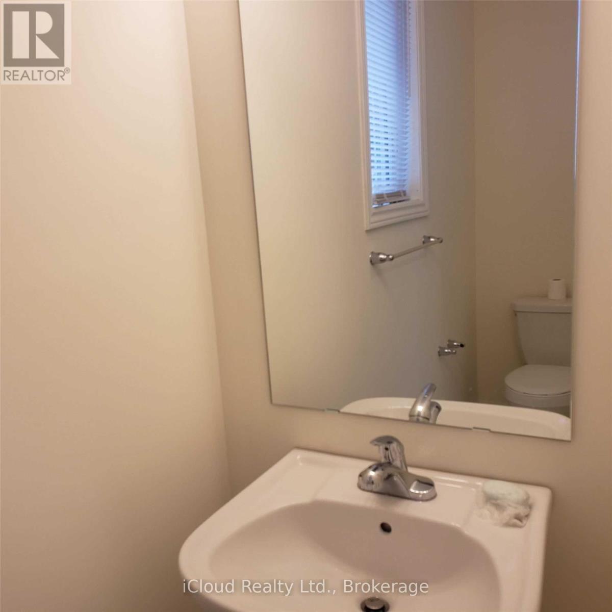 2nd & 3rd Floor - 41 Allegro Drive, Brampton, Ontario  L6Y 6J9 - Photo 22 - W12812964