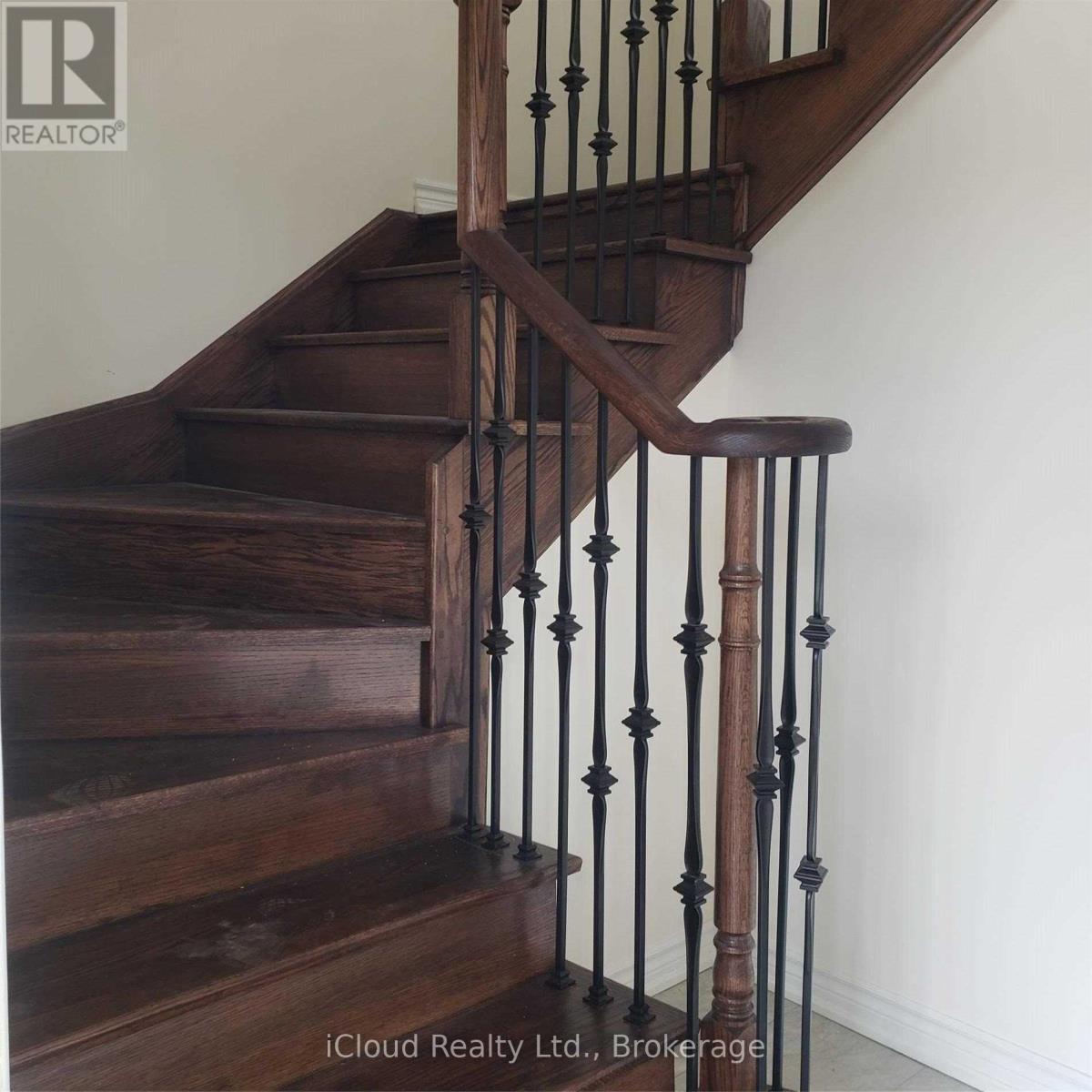 2nd & 3rd Floor - 41 Allegro Drive, Brampton, Ontario  L6Y 6J9 - Photo 23 - W12812964