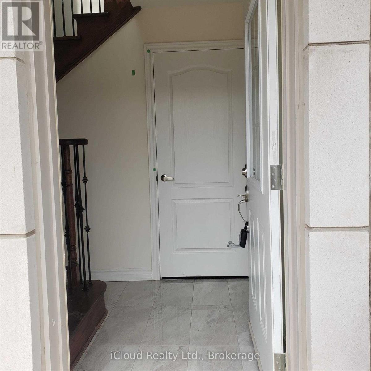 2nd & 3rd Floor - 41 Allegro Drive, Brampton, Ontario  L6Y 6J9 - Photo 24 - W12812964