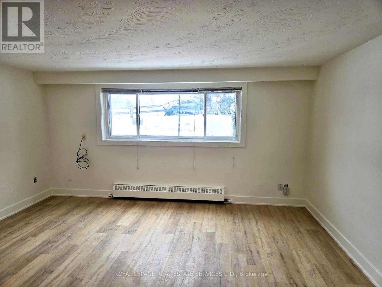 1 - 52 PETER STREET, Mississauga, Ontario