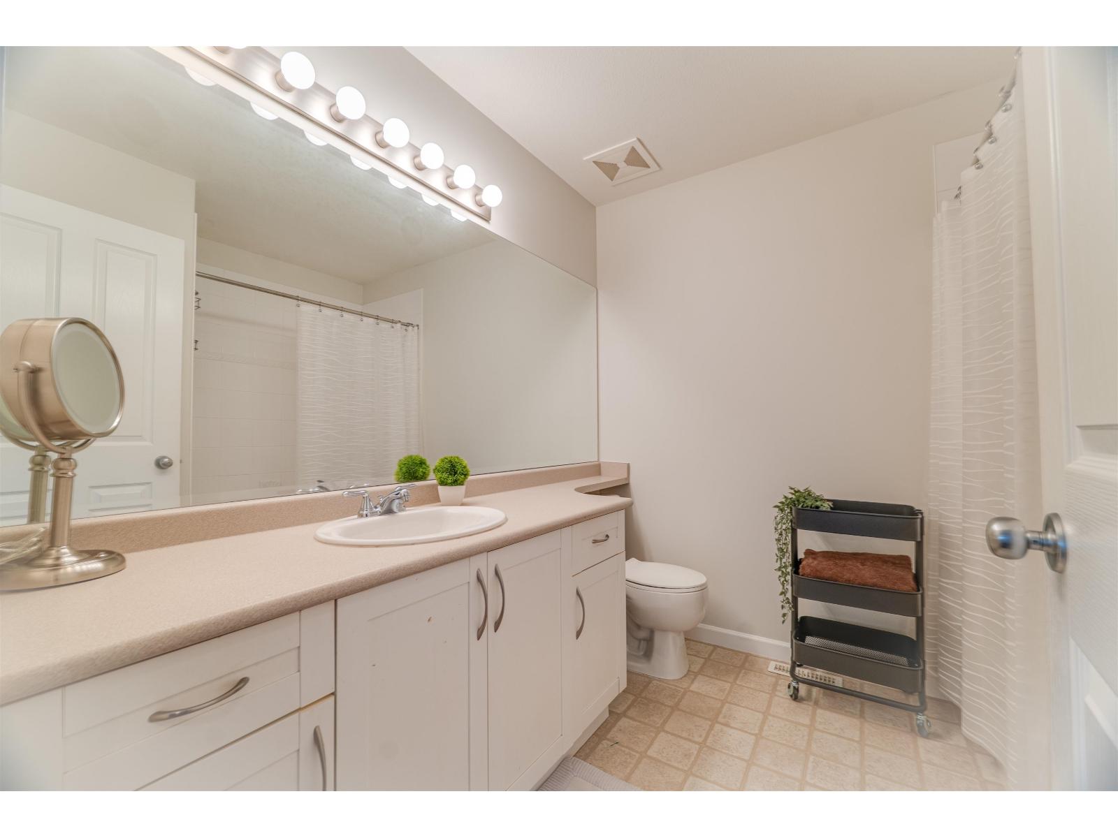 20199 70a Avenue, Langley, British Columbia  V2Y 2Y6 - Photo 8 - R3090166