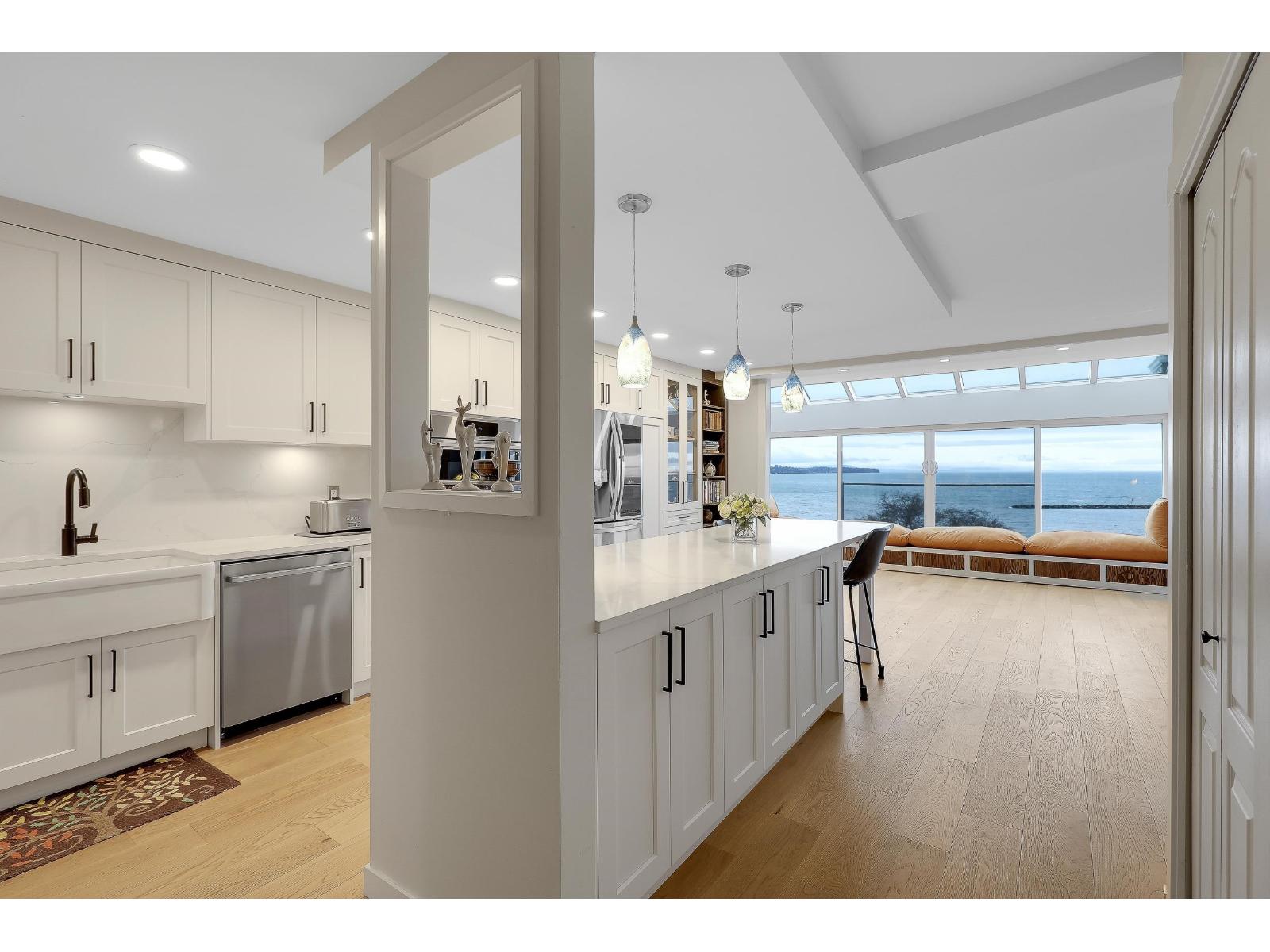 204 15165 Marine Drive, White Rock, British Columbia  V4B 1C5 - Photo 18 - R3092377