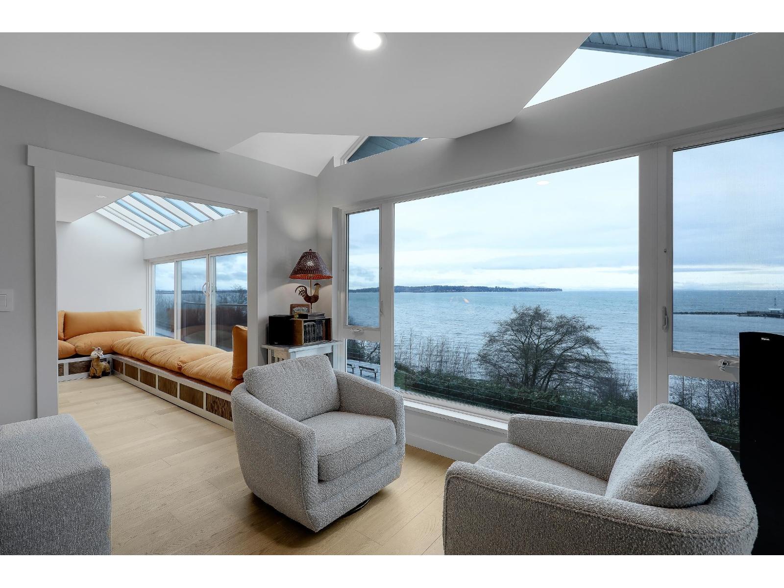 204 15165 Marine Drive, White Rock, British Columbia  V4B 1C5 - Photo 2 - R3092377