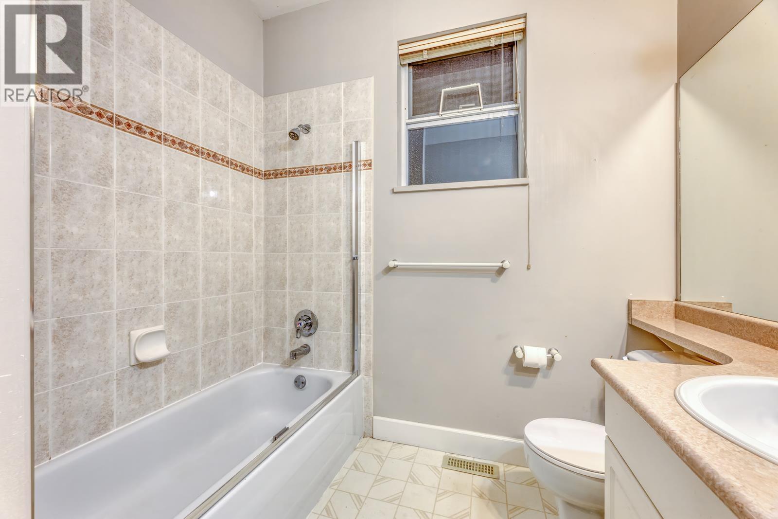 3095 Cardinal Court, Coquitlam, British Columbia  V3E 3C4 - Photo 26 - R3092472