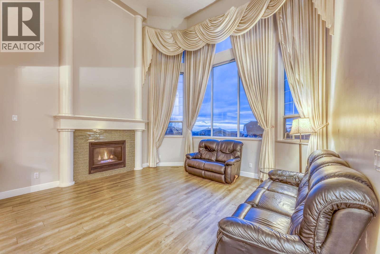 3095 Cardinal Court, Coquitlam, British Columbia  V3E 3C4 - Photo 5 - R3092472