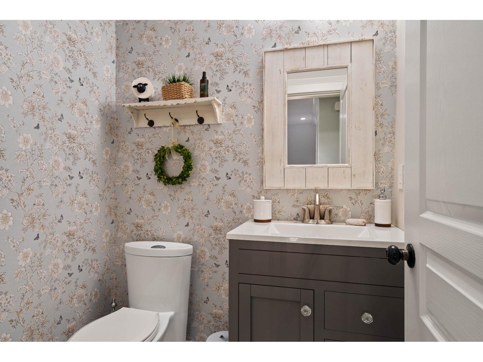 2608 Cedar Drive, Surrey, British Columbia  V4A 3K6 - Photo 13 - R3092287