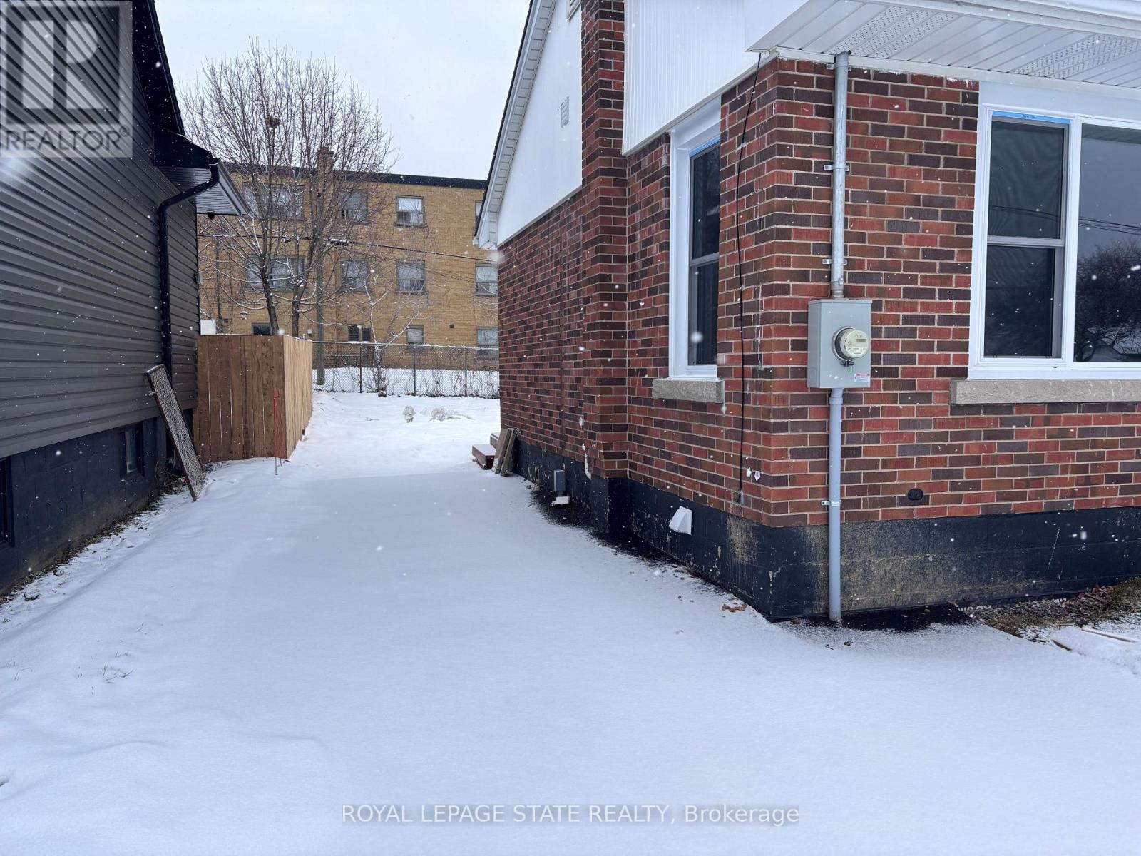 300 East 43rd Street, Hamilton, Ontario  L8T 3C7 - Photo 27 - X12812908