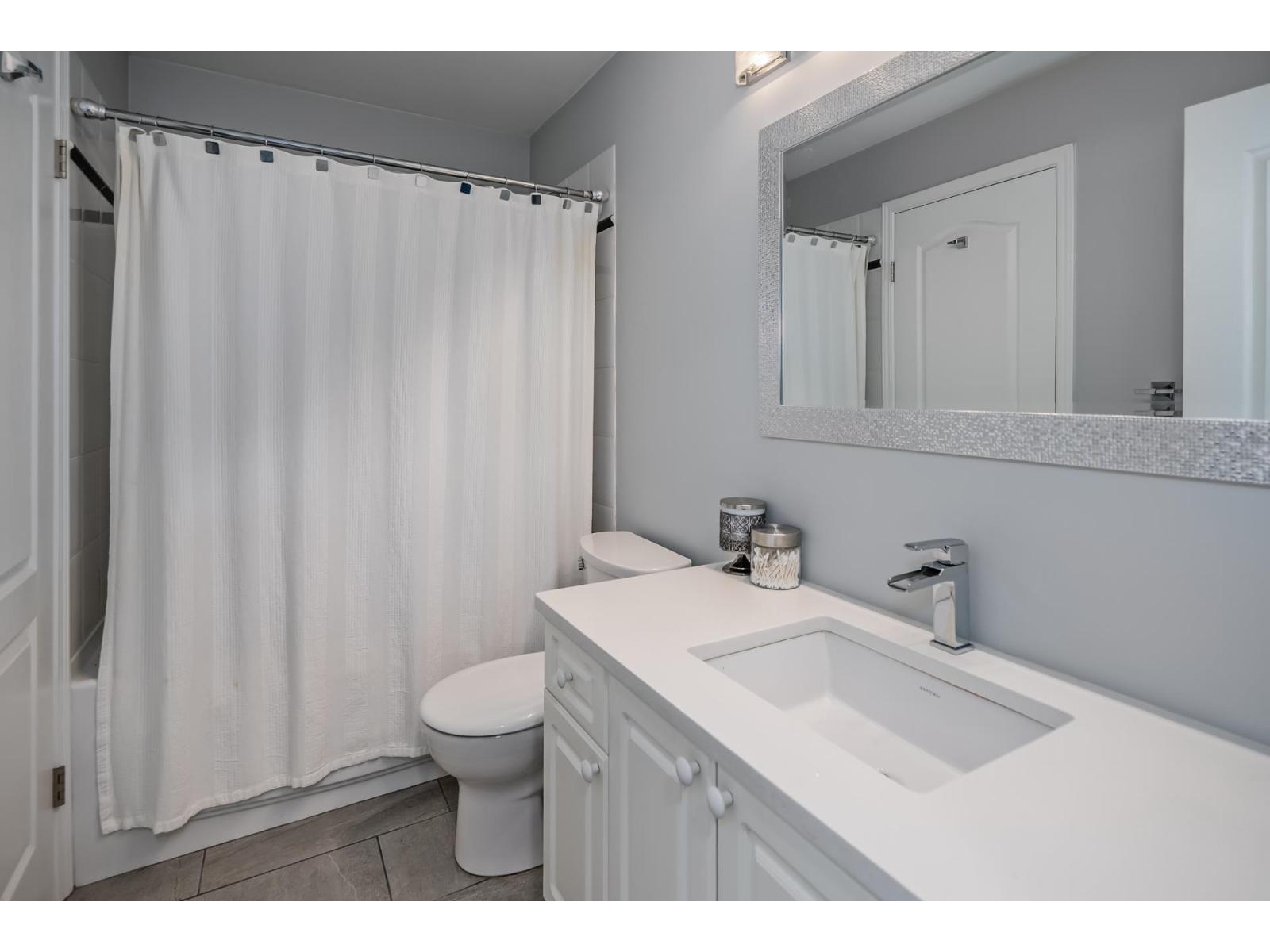 417 15210 Guildford Drive, Surrey, British Columbia  V3R 0X7 - Photo 23 - R3092551