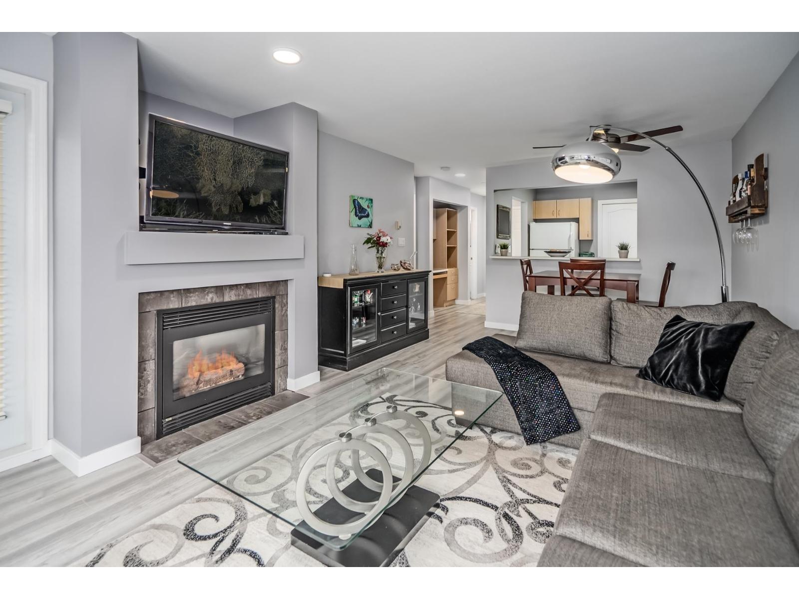 417 15210 Guildford Drive, Surrey, British Columbia  V3R 0X7 - Photo 7 - R3092551