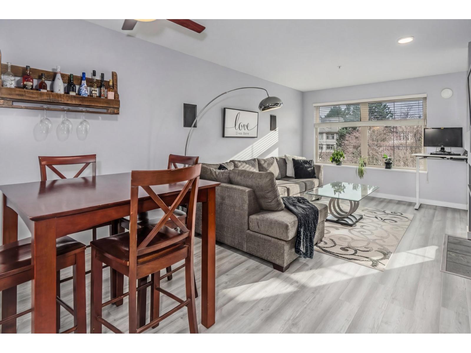 417 15210 Guildford Drive, Surrey, British Columbia  V3R 0X7 - Photo 9 - R3092551