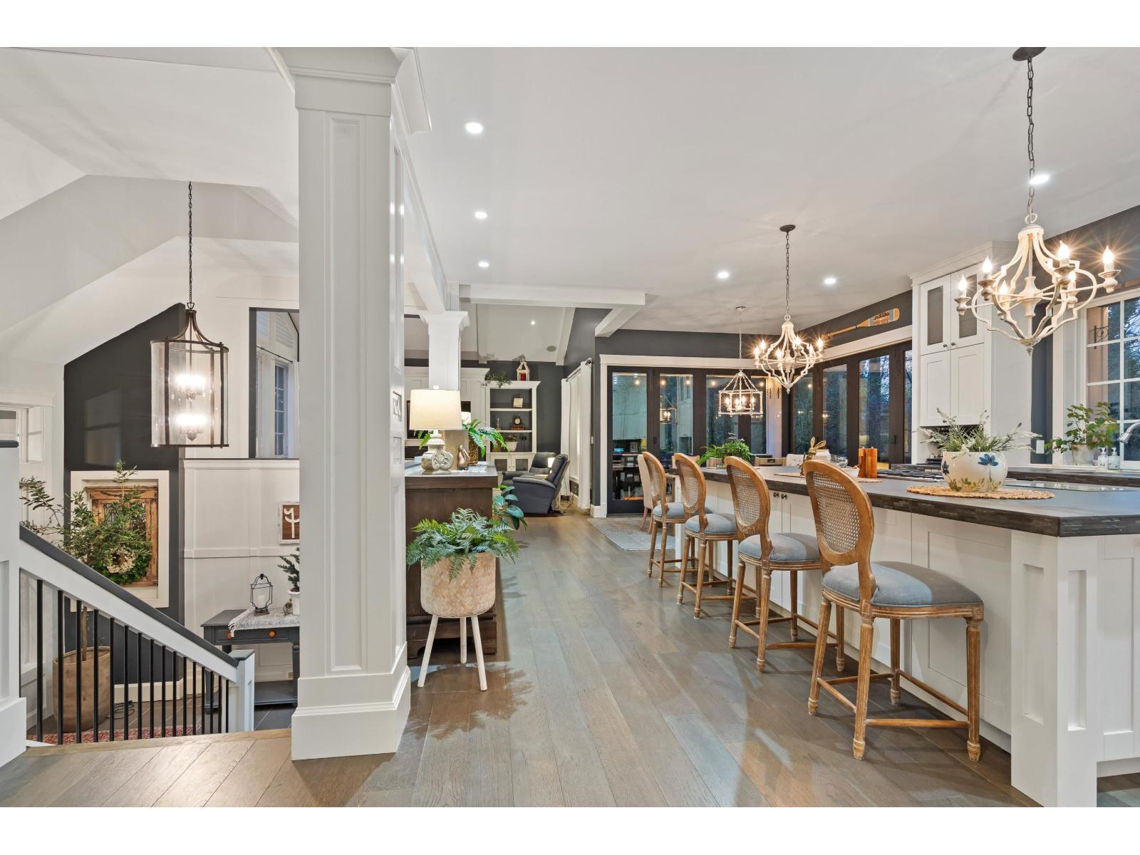 2608 Cedar Drive, Surrey, British Columbia  V4A 3K6 - Photo 8 - R3092287