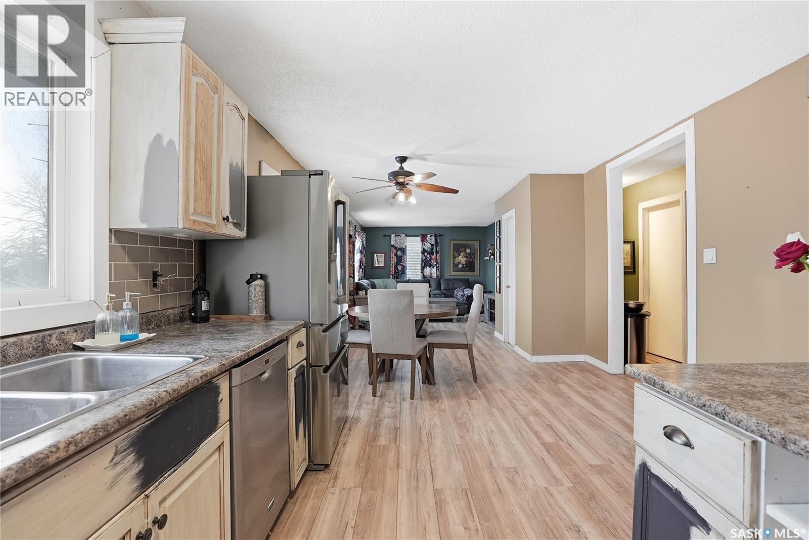 5 4th Avenue N, Martensville, Saskatchewan  S7K 1X2 - Photo 13 - SK029046