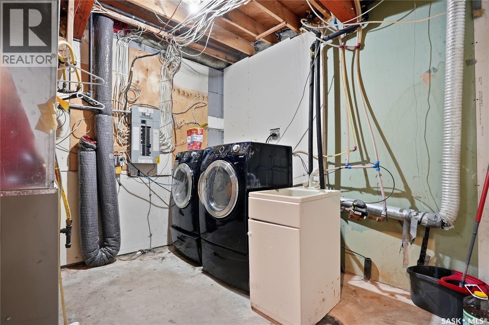 5 4th Avenue N, Martensville, Saskatchewan  S7K 1X2 - Photo 35 - SK029046