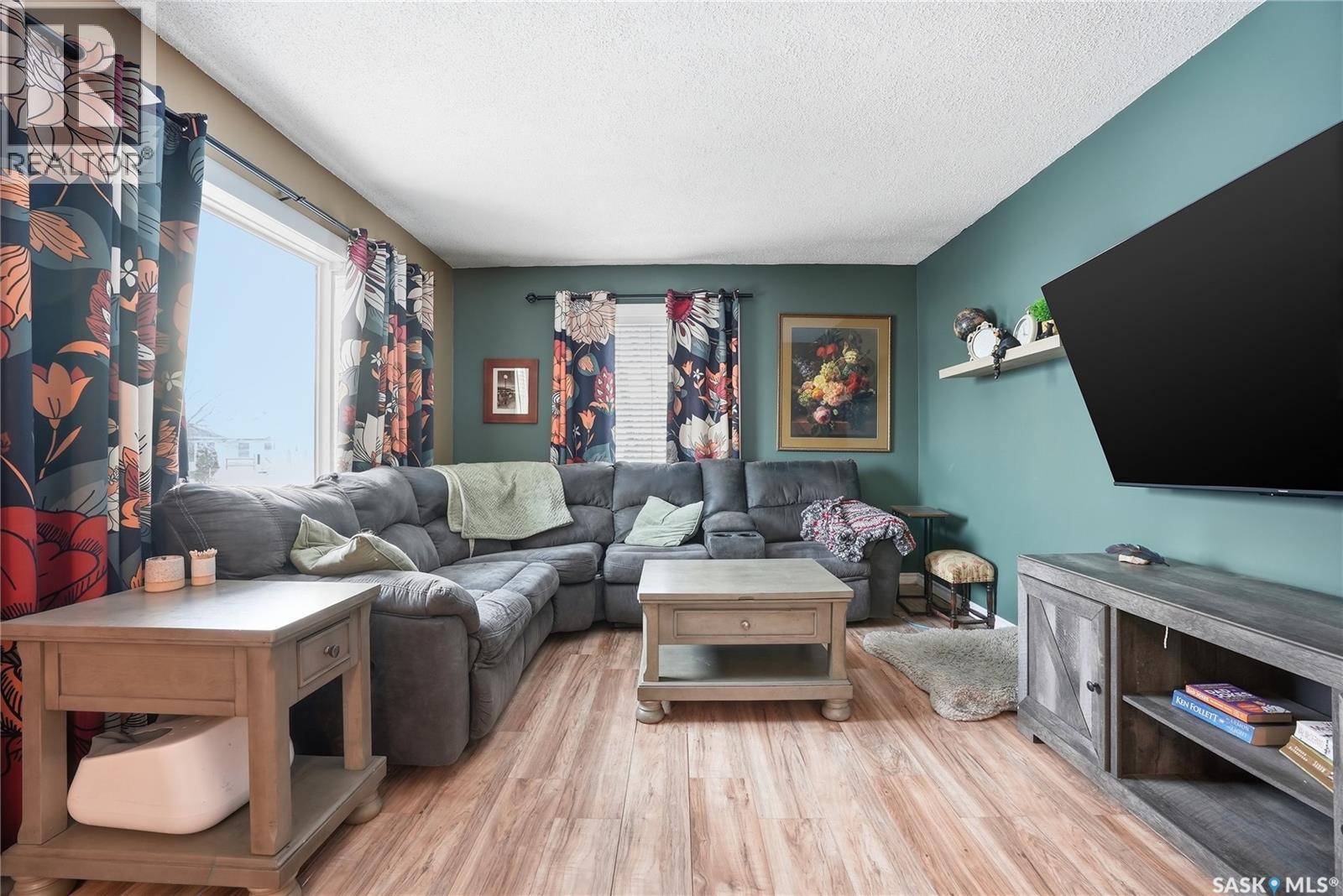 5 4th Avenue N, Martensville, Saskatchewan  S7K 1X2 - Photo 5 - SK029046