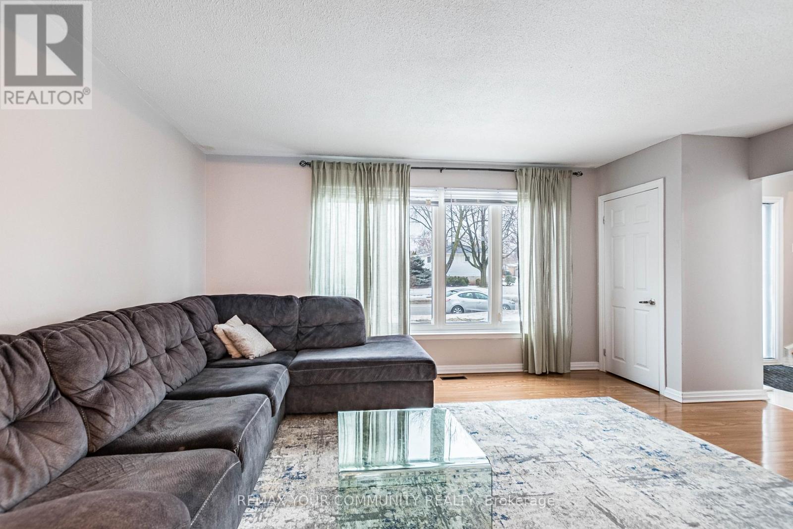 2202 Bridge Road, Oakville, Ontario  L6L 2G3 - Photo 12 - W12811124