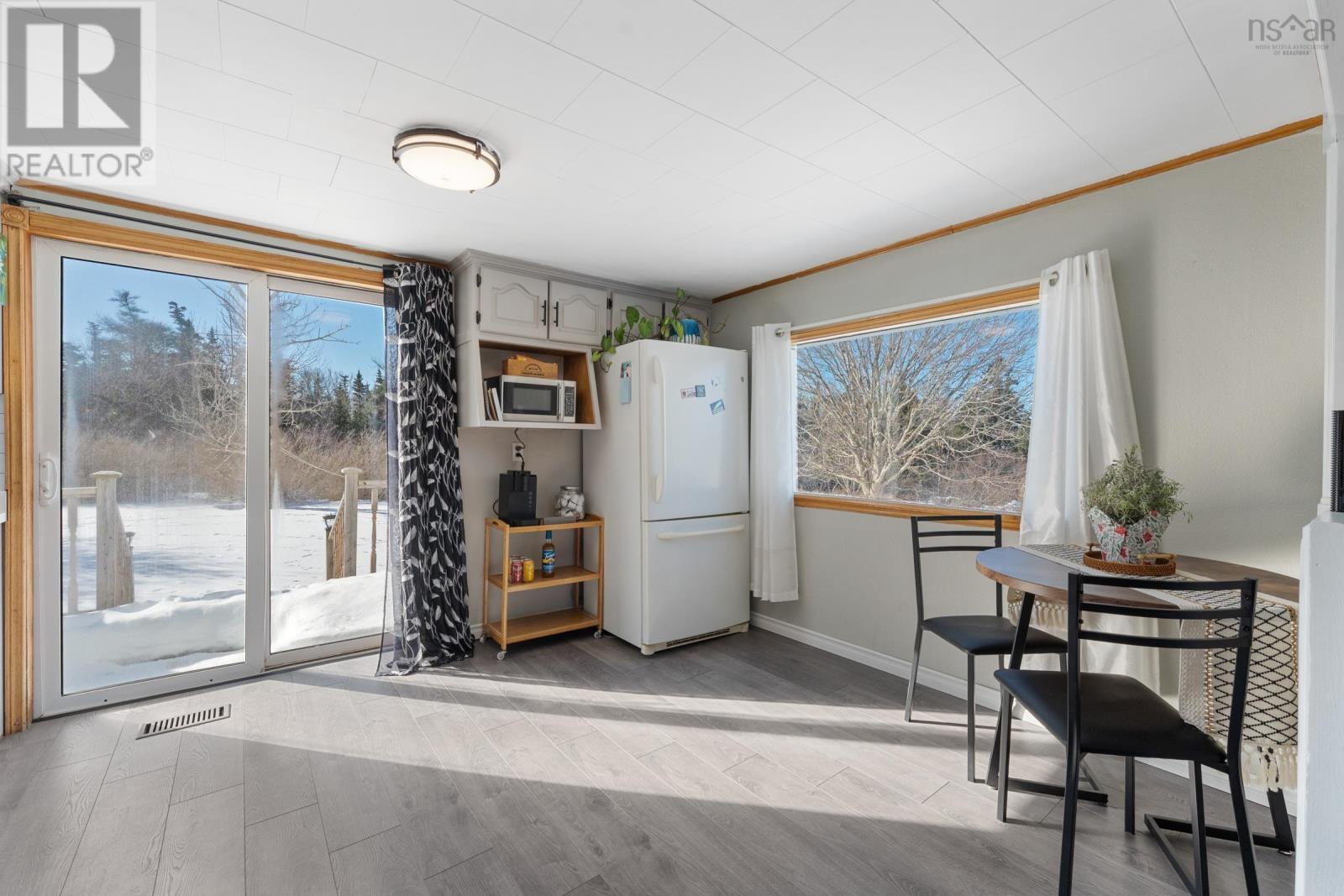 90 Oak Park Road, East Pubnico, Nova Scotia  B0W 2A0 - Photo 19 - 202603266