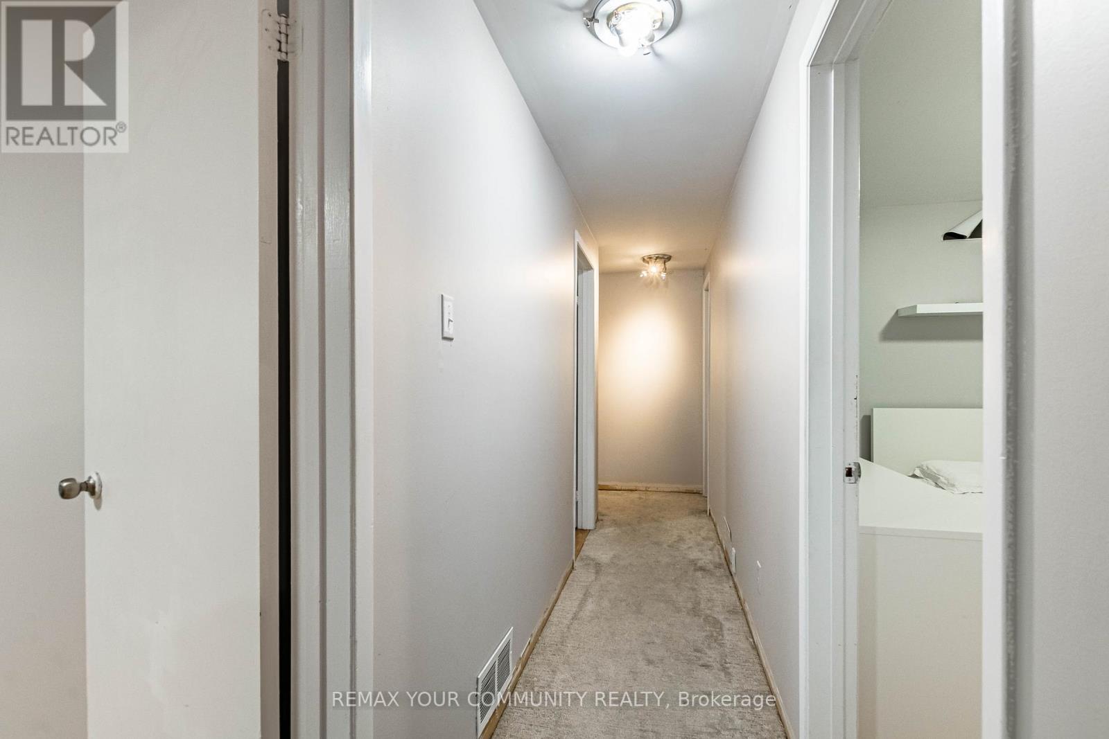 2202 Bridge Road, Oakville, Ontario  L6L 2G3 - Photo 28 - W12811124