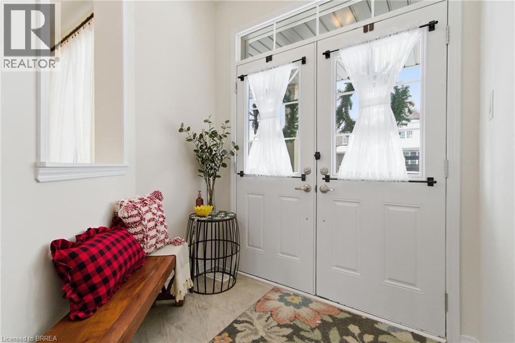 298 Dolman Street, Breslau, Ontario  N0B 1M0 - Photo 4 - 40800219