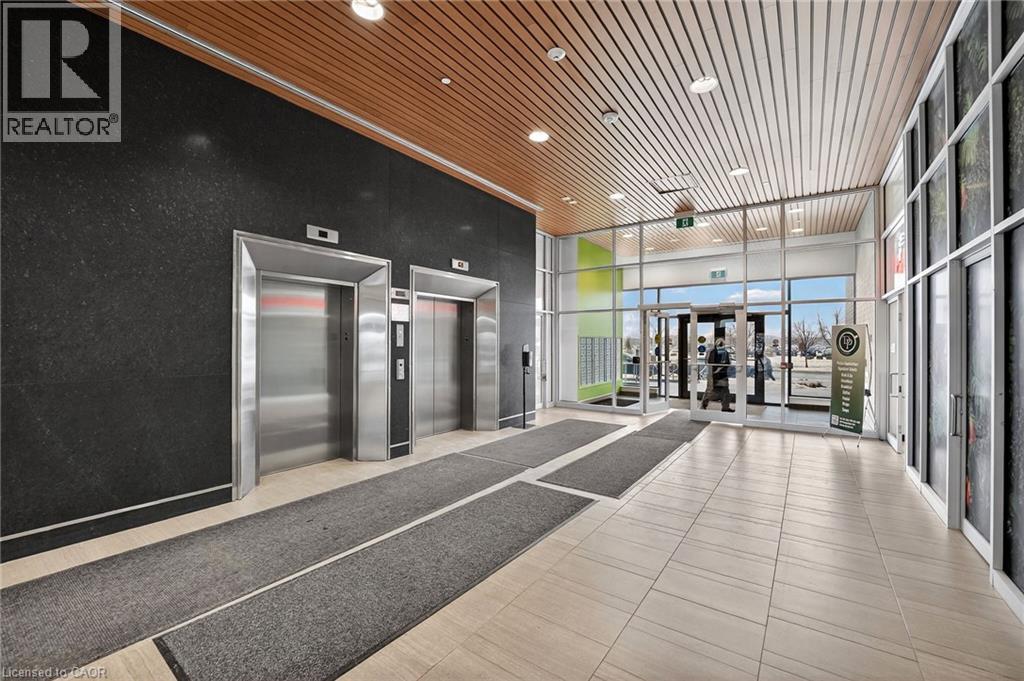 3075 Hospital Gate Unit# 306, Oakville, Ontario  L6M 1M1 - Photo 3 - 40805725