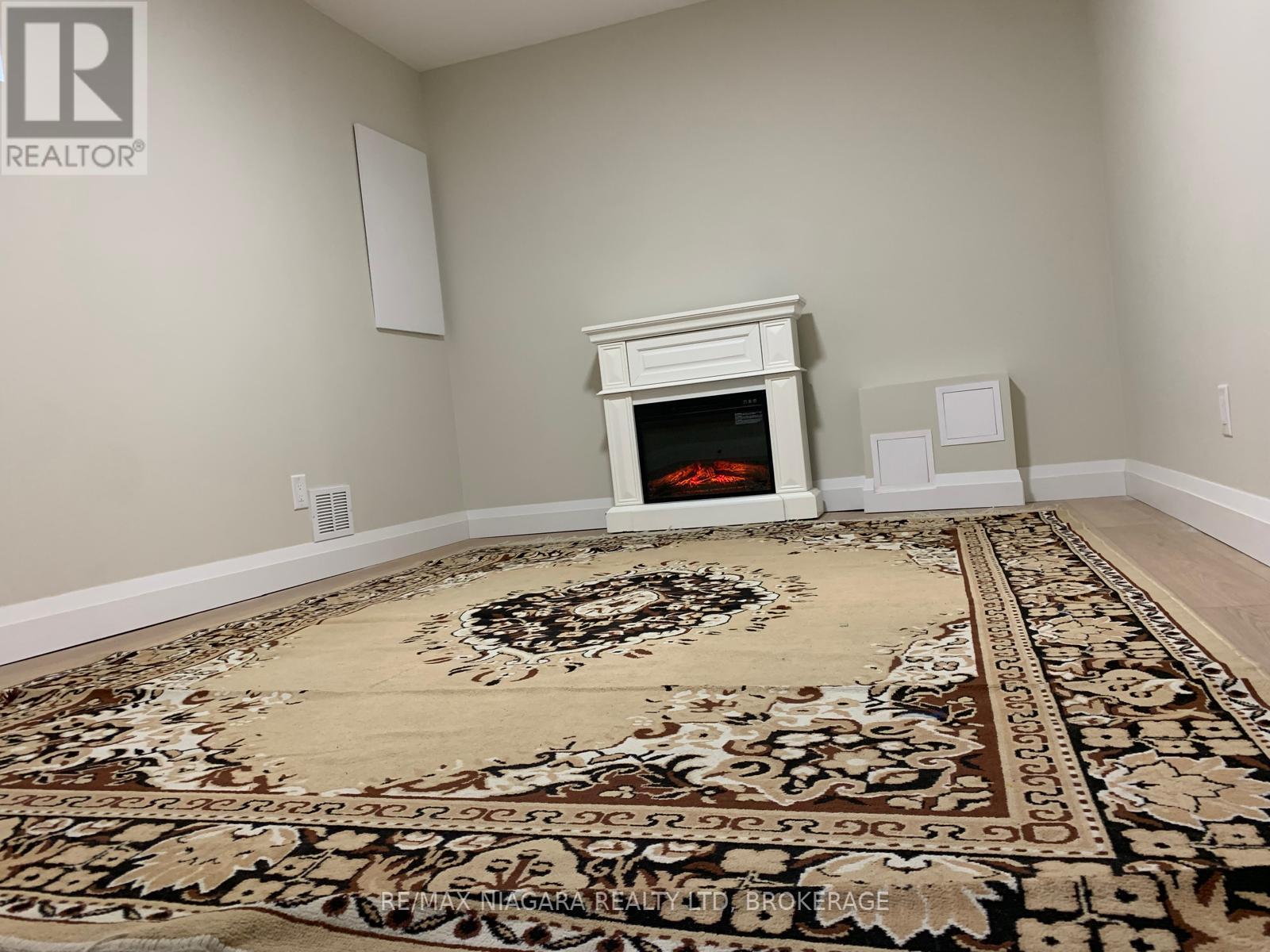 Bsmt - 26 Shadow Court, Hamilton, Ontario L9A 5K4 - Photo 5 - X12813024