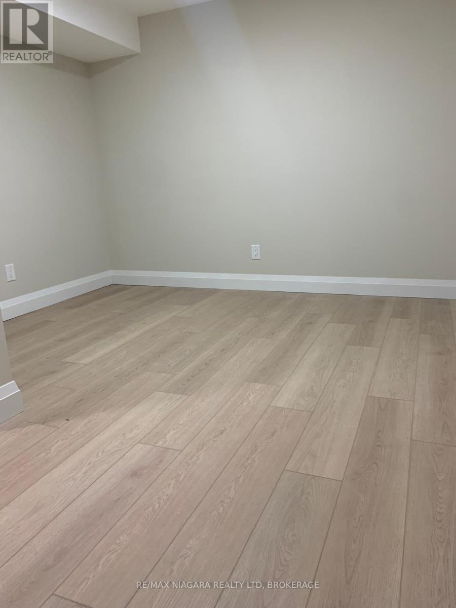 Bsmt - 26 Shadow Court, Hamilton, Ontario L9A 5K4 - Photo 6 - X12813024