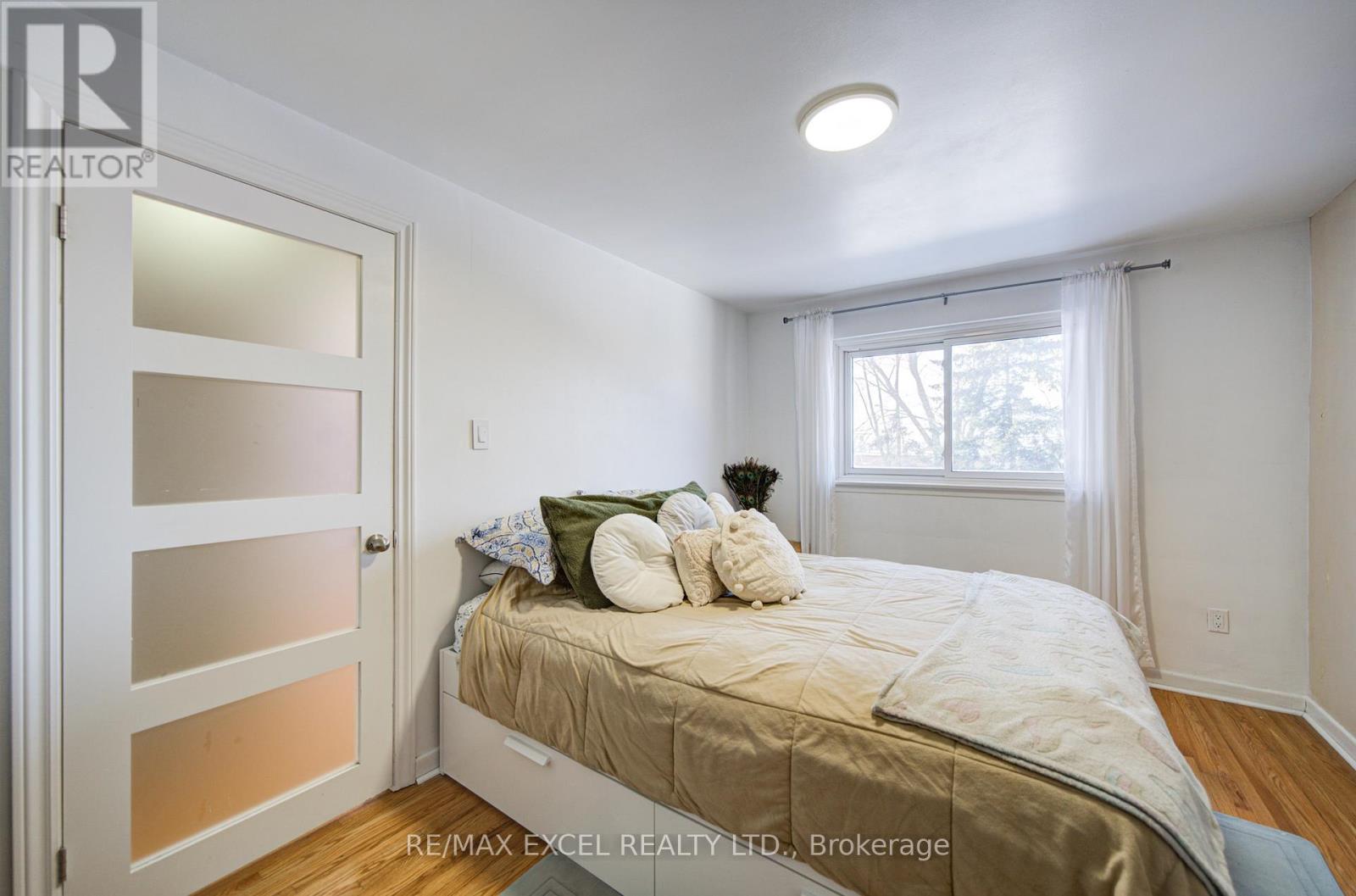 80 Sherwood Forest Drive, Markham, Ontario  L3P 1R1 - Photo 18 - N12772542