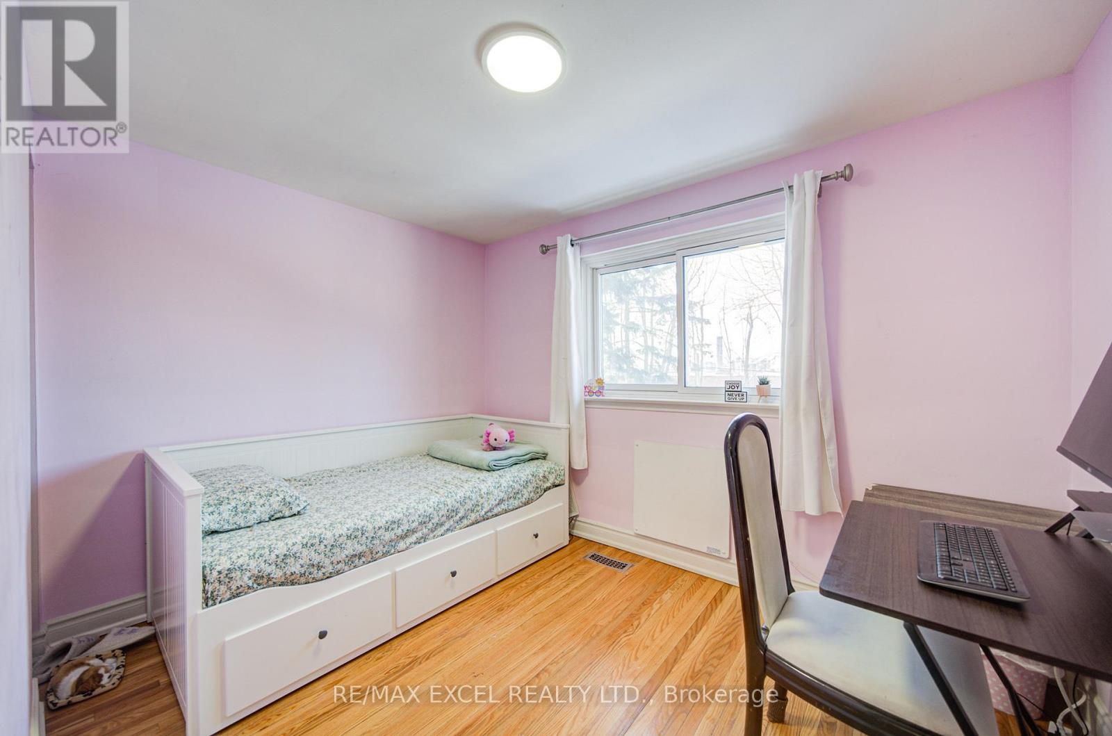 80 Sherwood Forest Drive, Markham, Ontario  L3P 1R1 - Photo 19 - N12772542