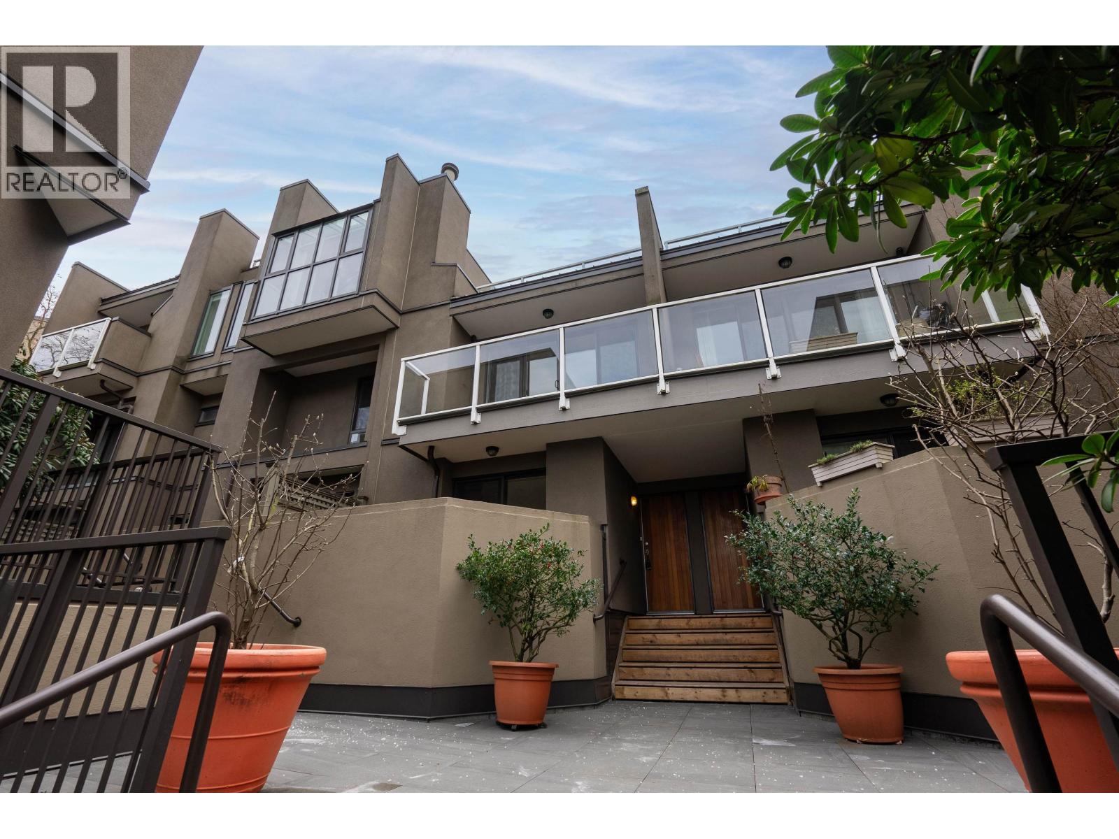 B3 1070 W 7th Avenue, Vancouver, British Columbia  V6H 1B3 - Photo 1 - R3092526