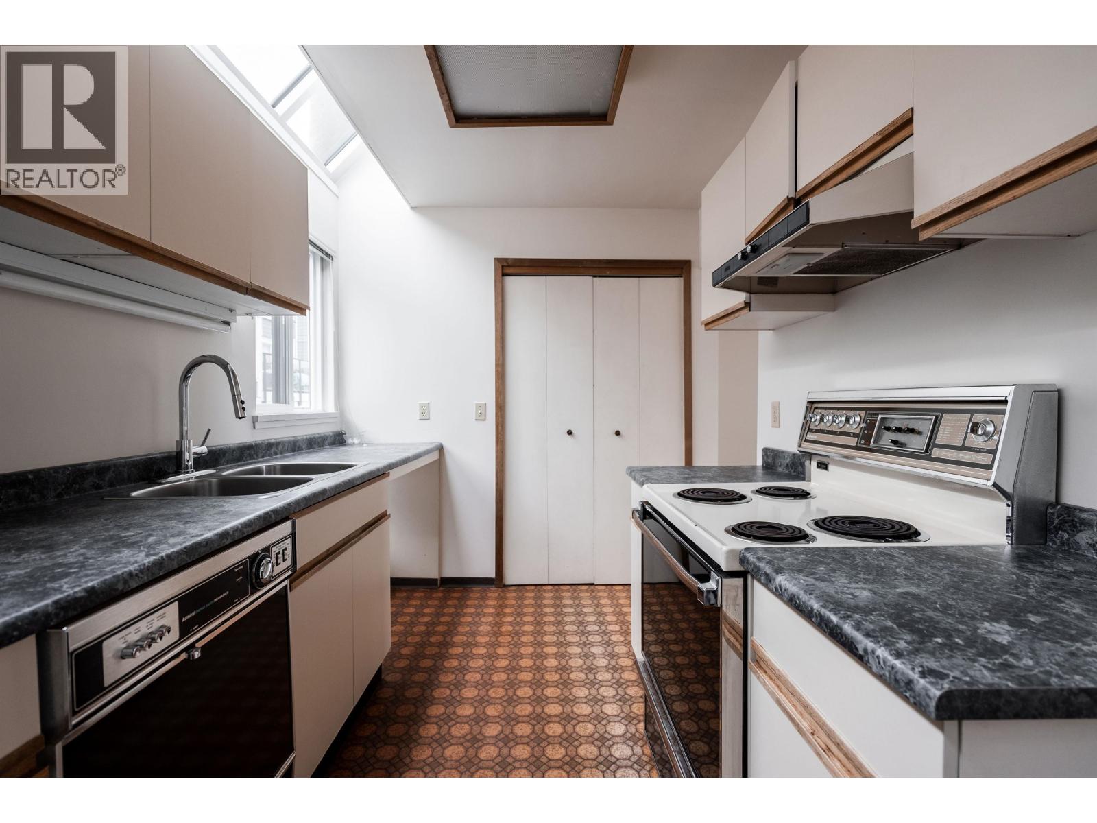 B3 1070 W 7th Avenue, Vancouver, British Columbia  V6H 1B3 - Photo 10 - R3092526