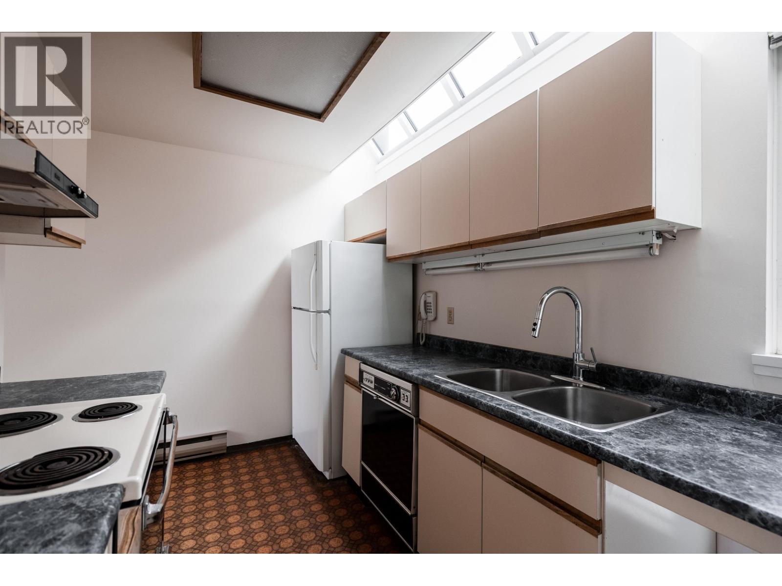 B3 1070 W 7th Avenue, Vancouver, British Columbia  V6H 1B3 - Photo 11 - R3092526