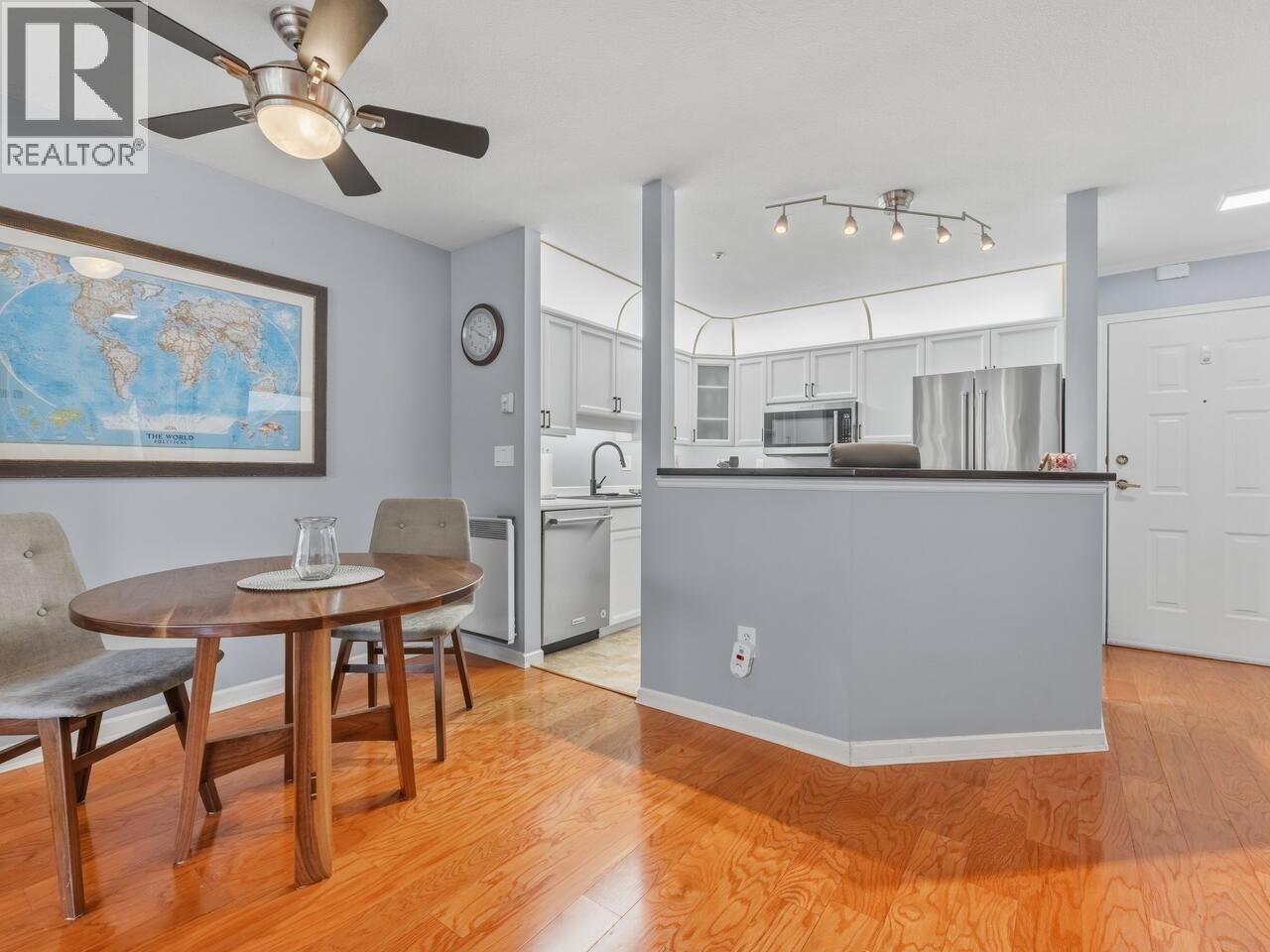 410 68 Richmond Street, New Westminster, British Columbia  V3L 5S2 - Photo 3 - R3092543