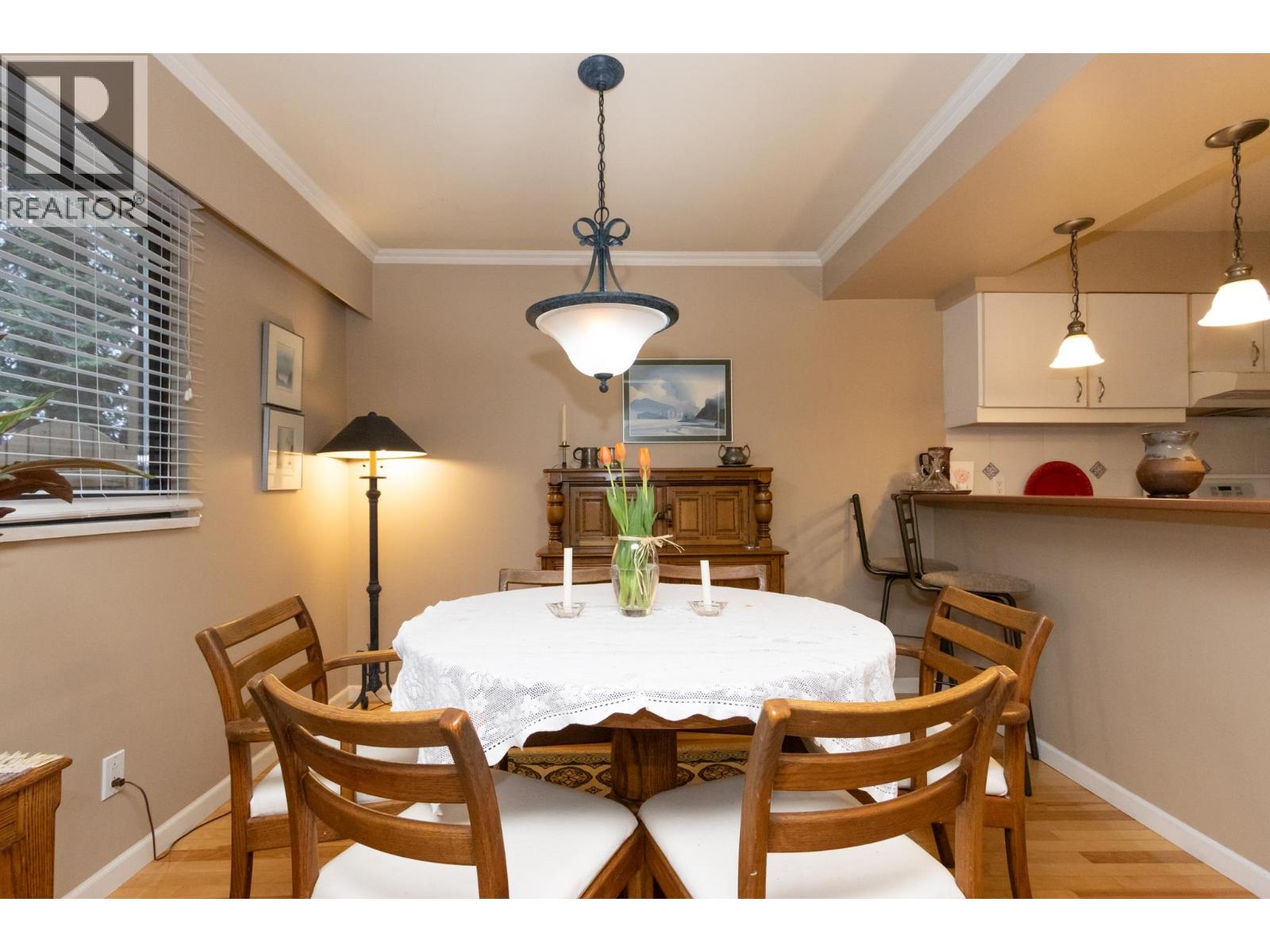 2050 Purcell Way, North Vancouver, British Columbia  V7J 3K3 - Photo 4 - R3092544