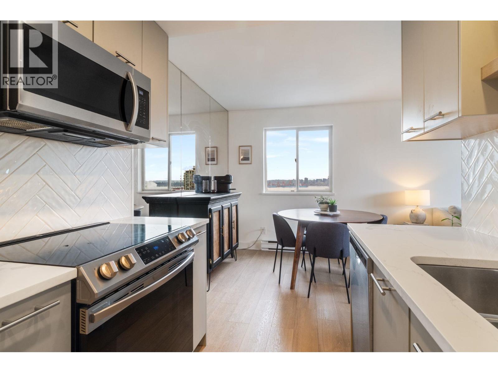 905 110 W 4th Street, North Vancouver, British Columbia  V7M 3H3 - Photo 14 - R3092555