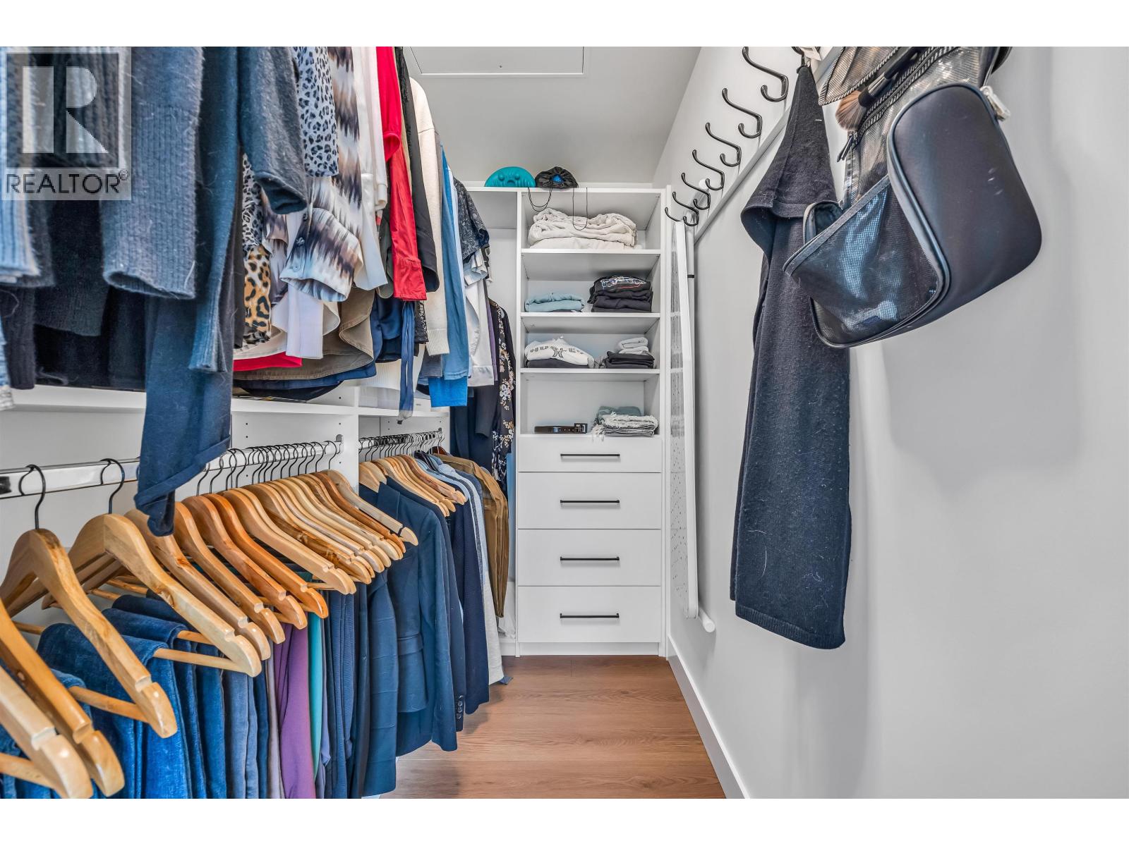 404 2632 Library Lane, North Vancouver, British Columbia  V7J 0B8 - Photo 18 - R3092557