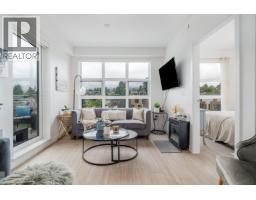 201 707 E 3RD STREET, North Vancouver, British Columbia