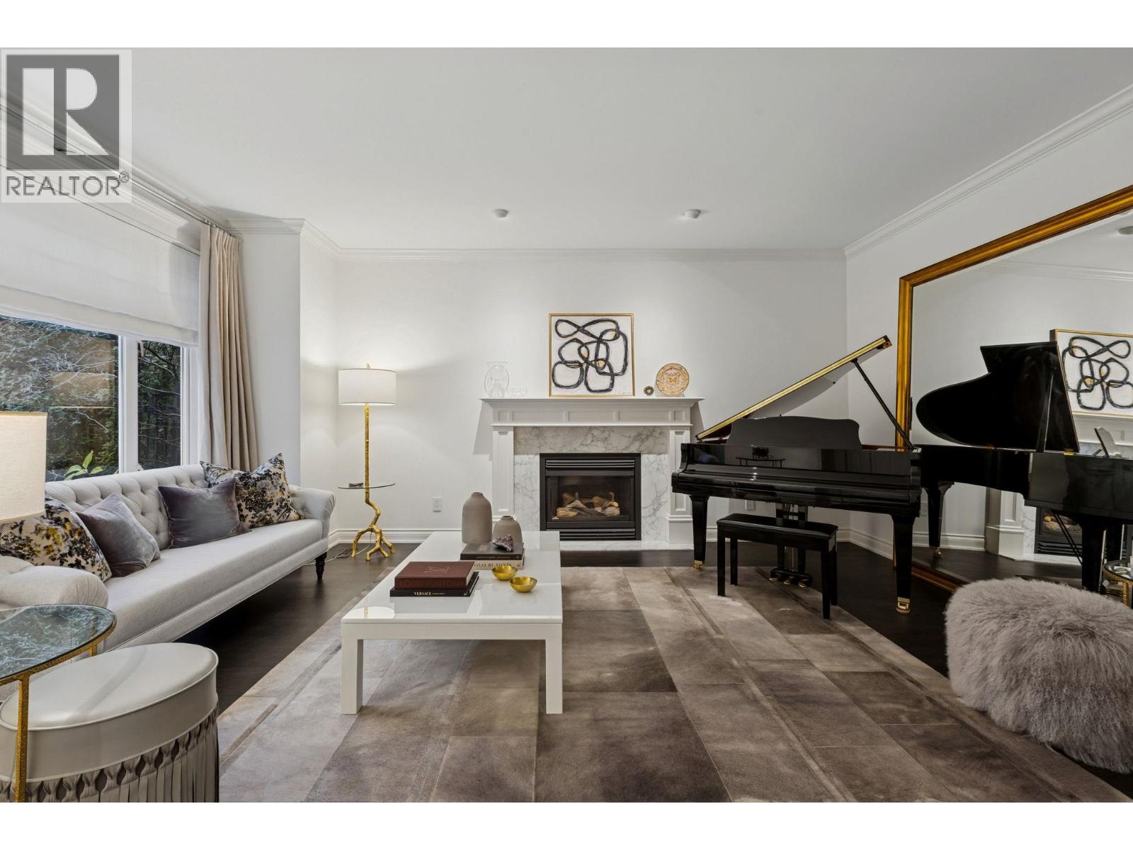 4081 Woodbury Avenue, North Vancouver, British Columbia  V7N 3N4 - Photo 3 - R3092533