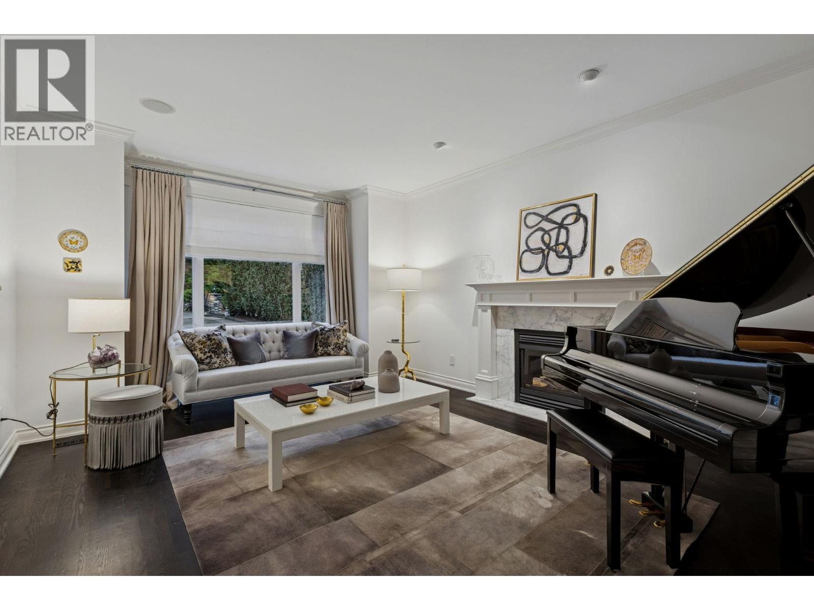 4081 Woodbury Avenue, North Vancouver, British Columbia  V7N 3N4 - Photo 4 - R3092533